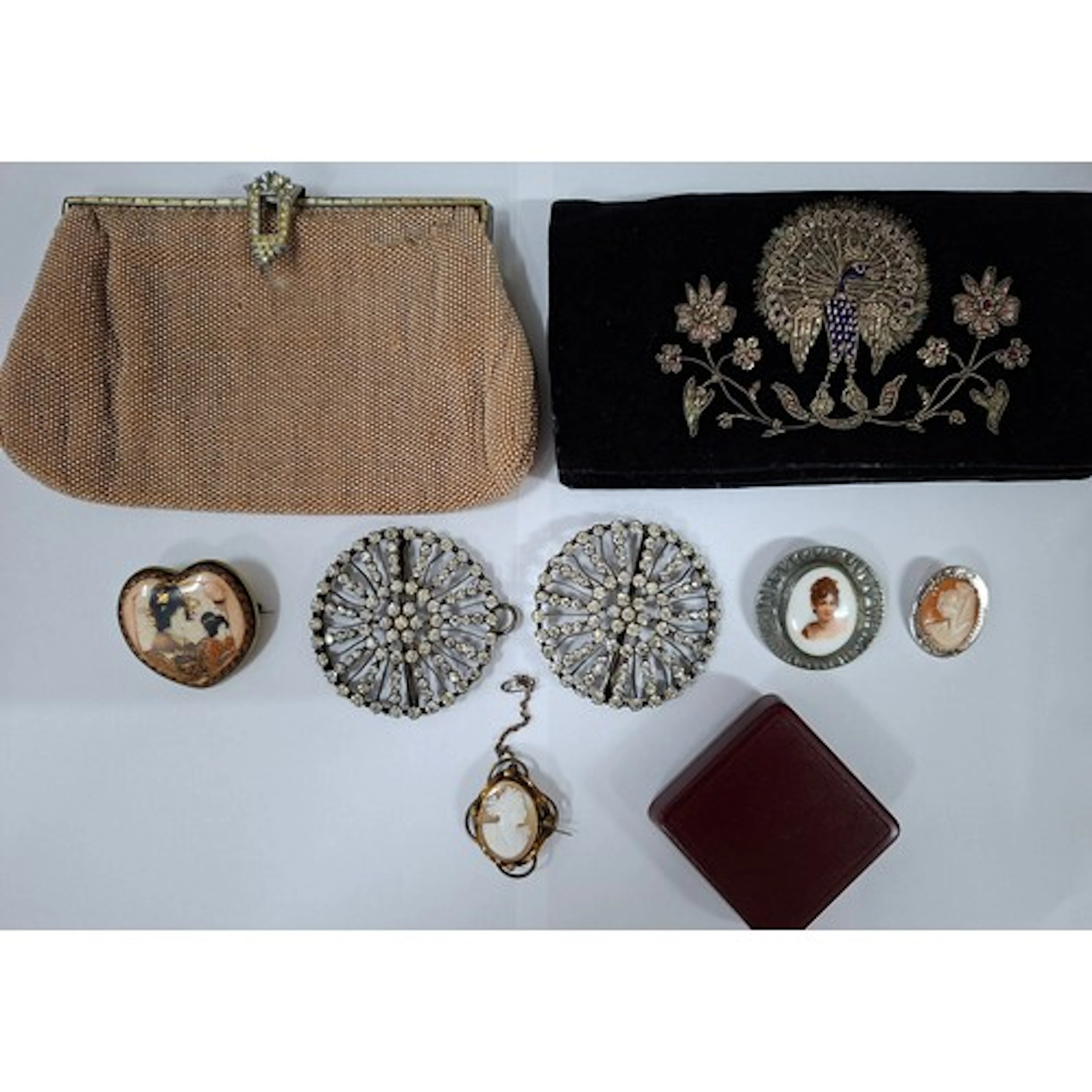 A French Art Deco bead evening bag having a paste stone clas...