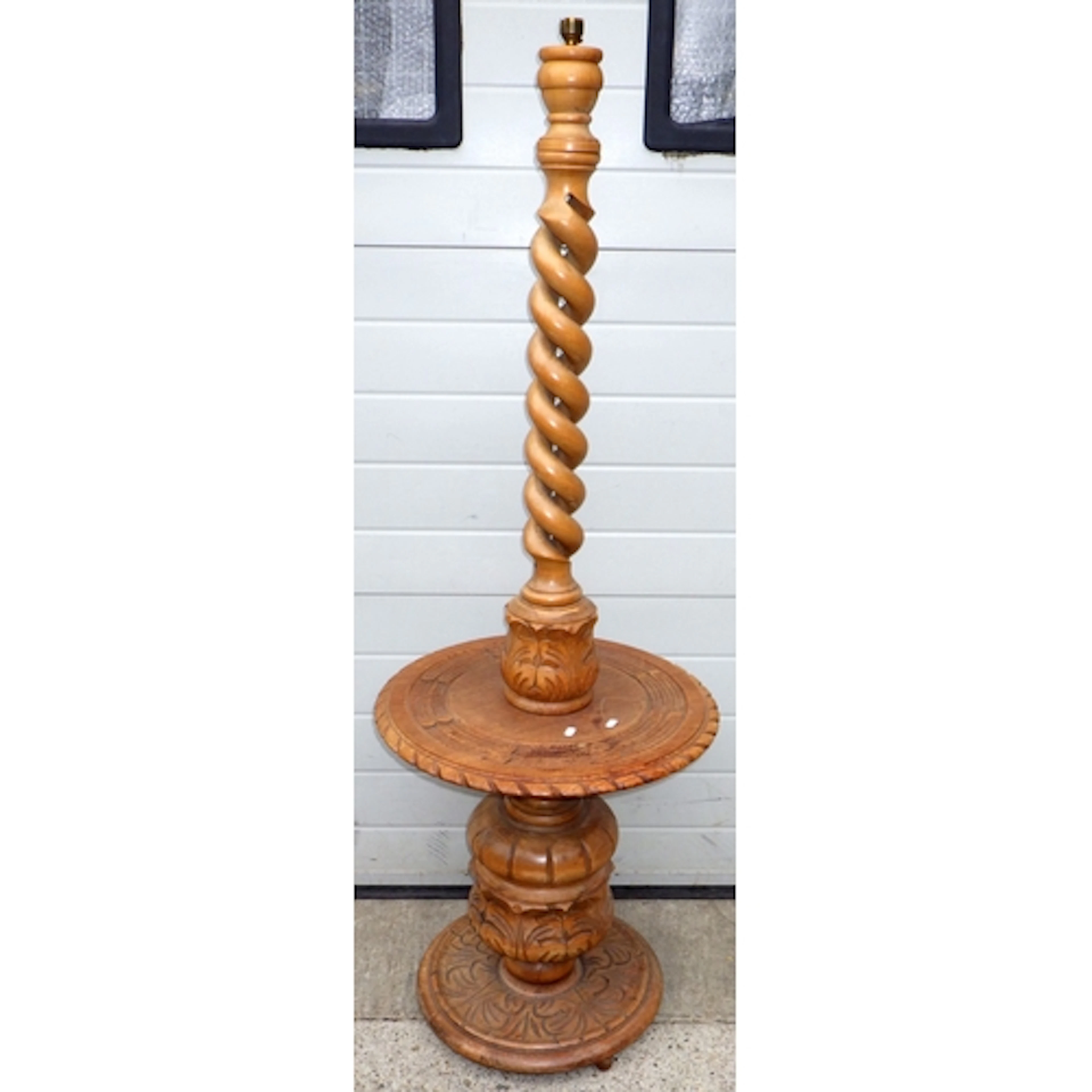 A barleytwist lamp standard