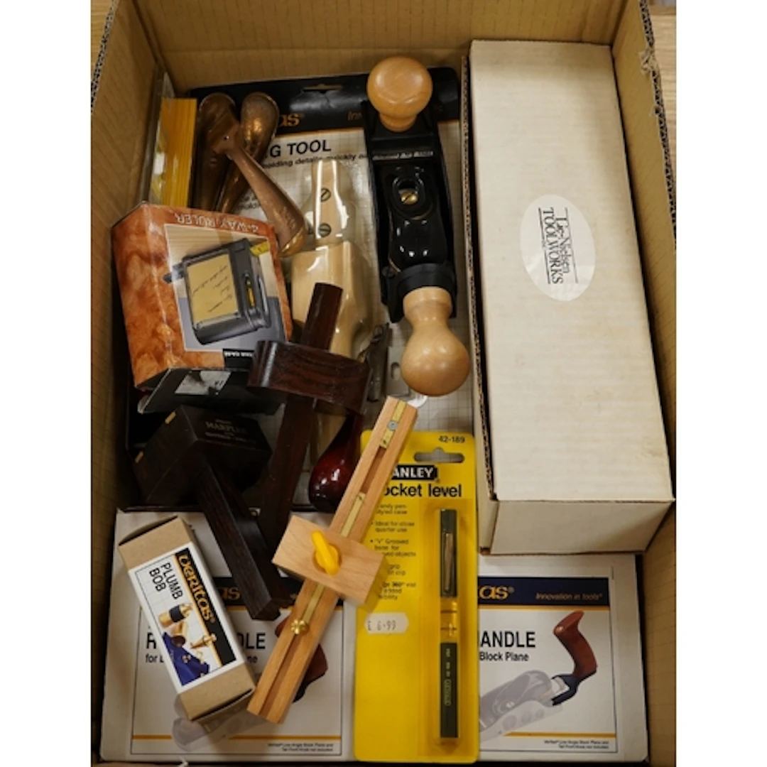 A selection of unused woodworking tools by Lie Nielsen, Veri...