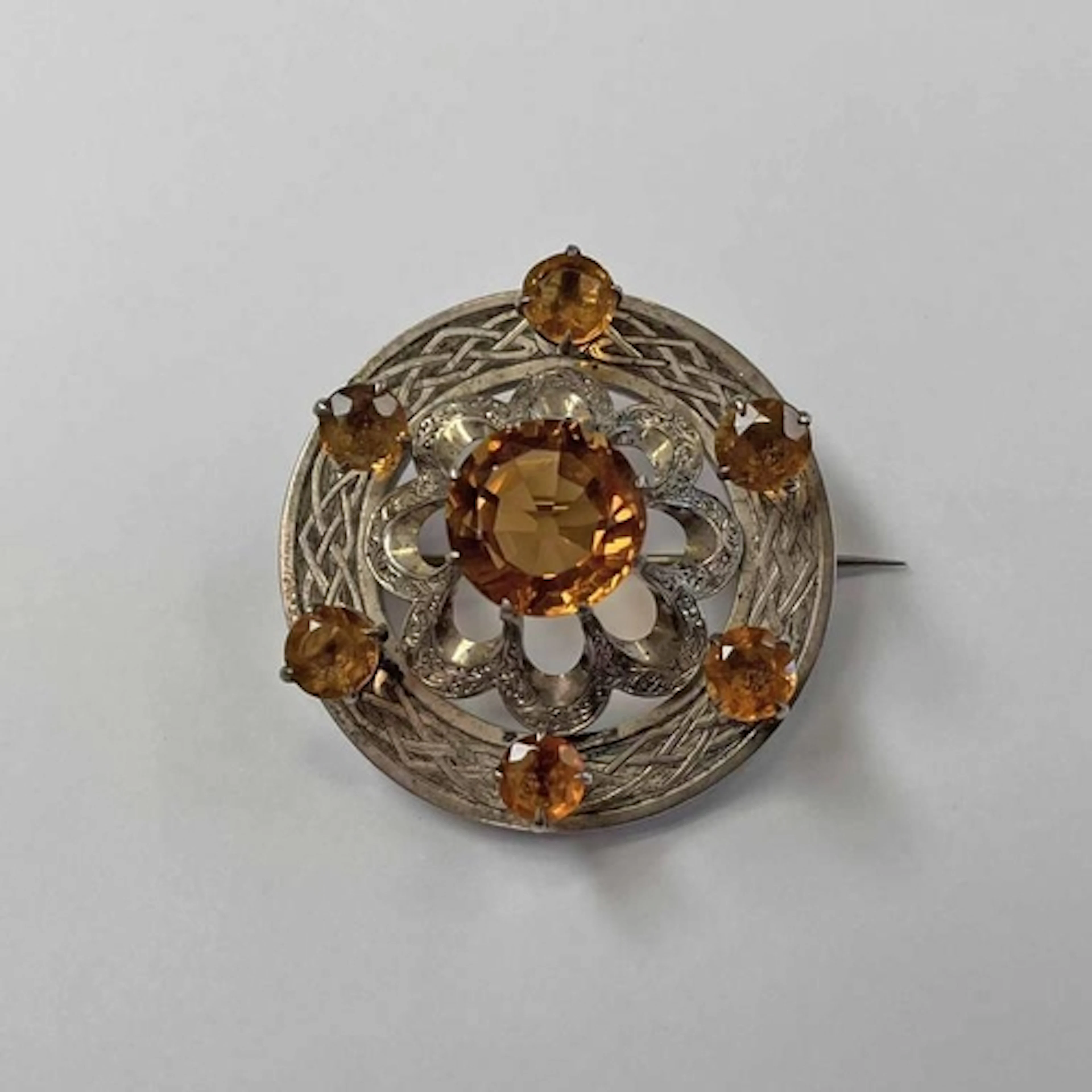 SCOTTISH SILVER CITRINE SET CIRCULAR BROOCH WITH CELTIC PATT...