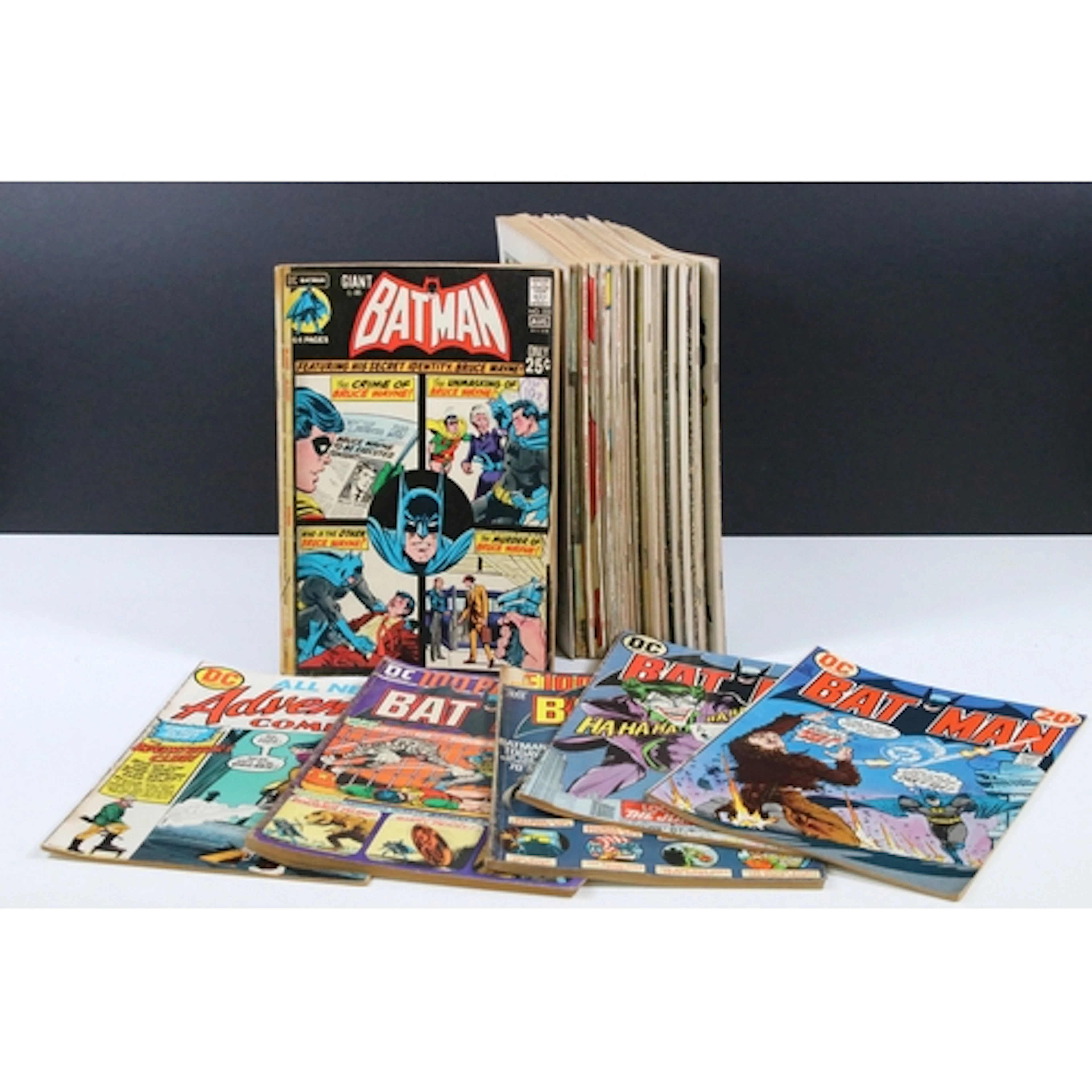 Comics - 36 DC Comics comics / comic books to include 5 x Ba...