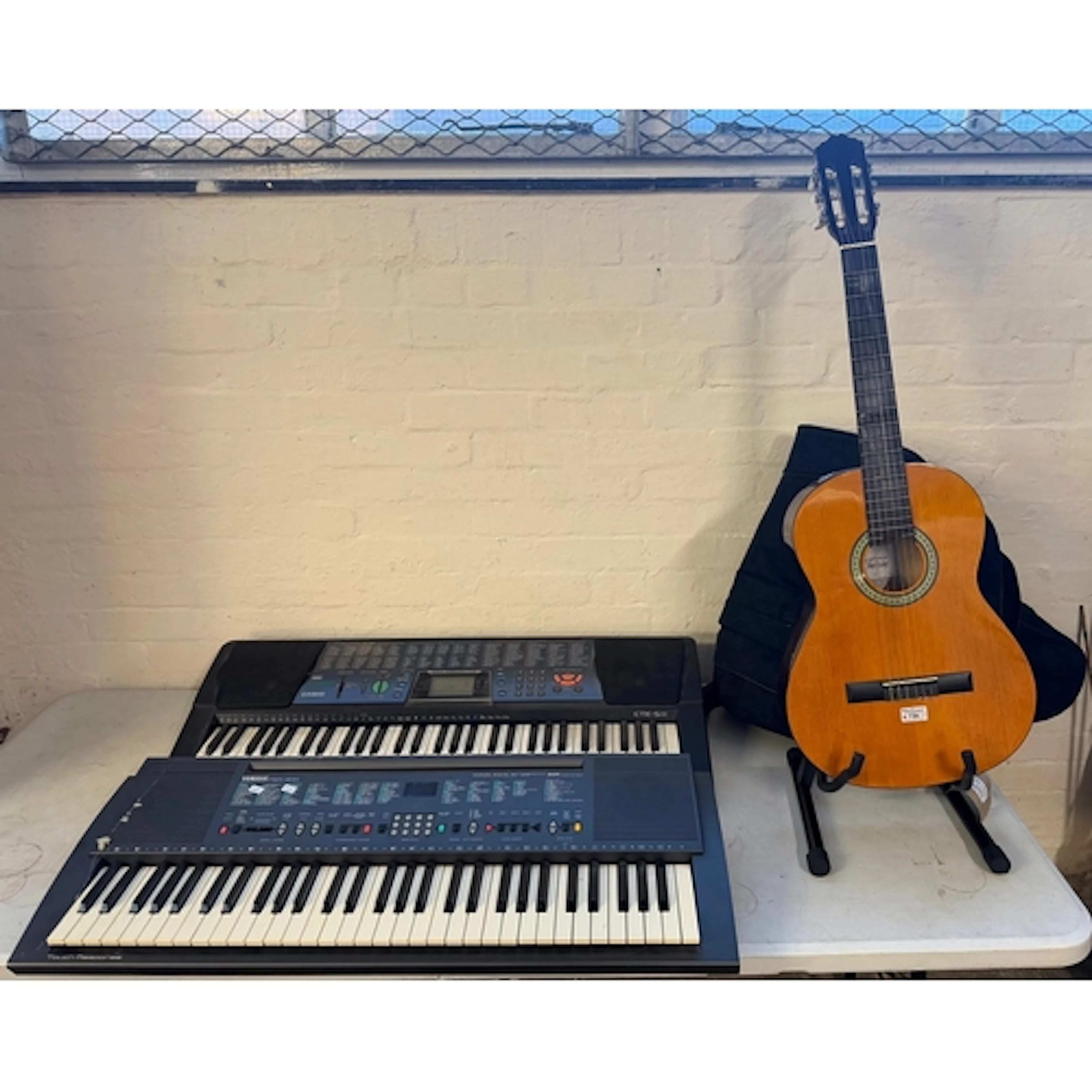 Special edition 'Classic' acoustic six string guitar with te...