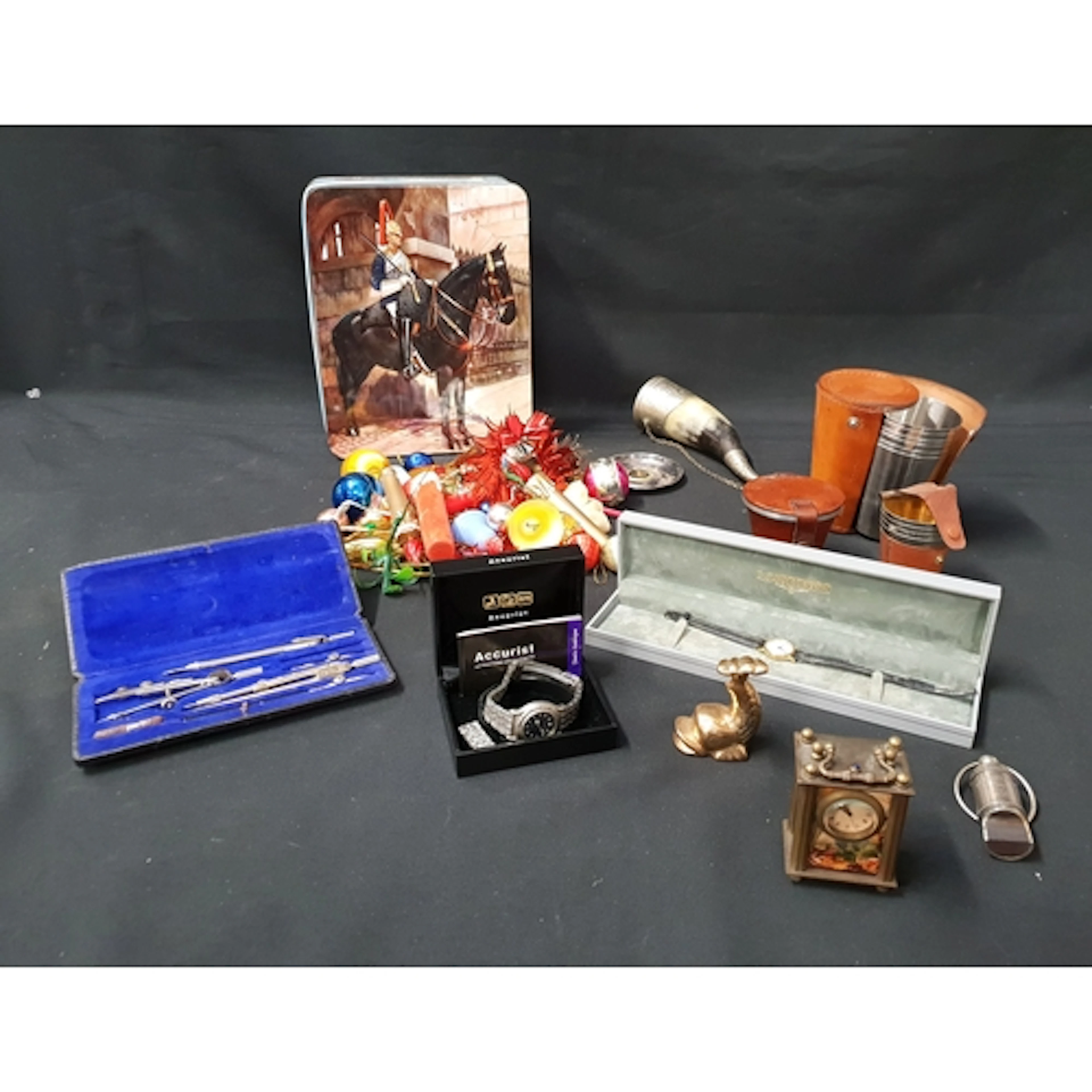 SELECTION OF VINTAGE COLLECTIBLES comprising a miniature bra...
