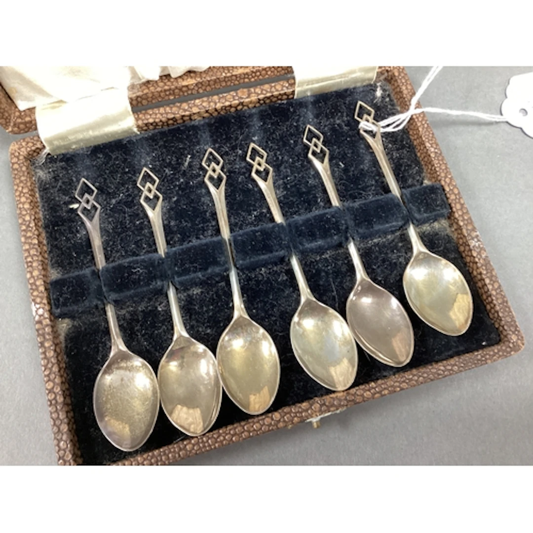 A Set of Six Art Deco Hallmarked Silver Demitasse / Coffee S...