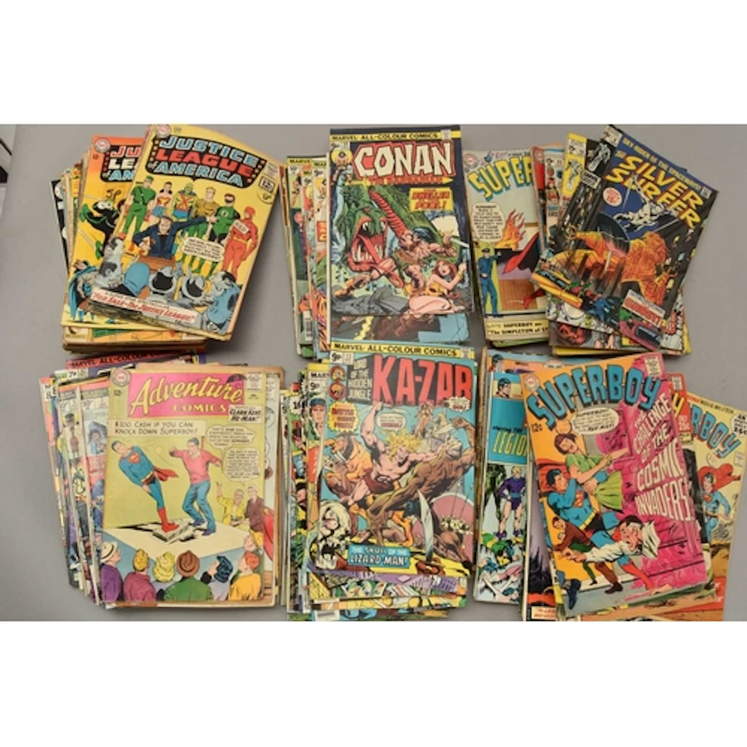 BOX OF MARVEL AND DC COMICS, includes Avengers, Flash, Justi...