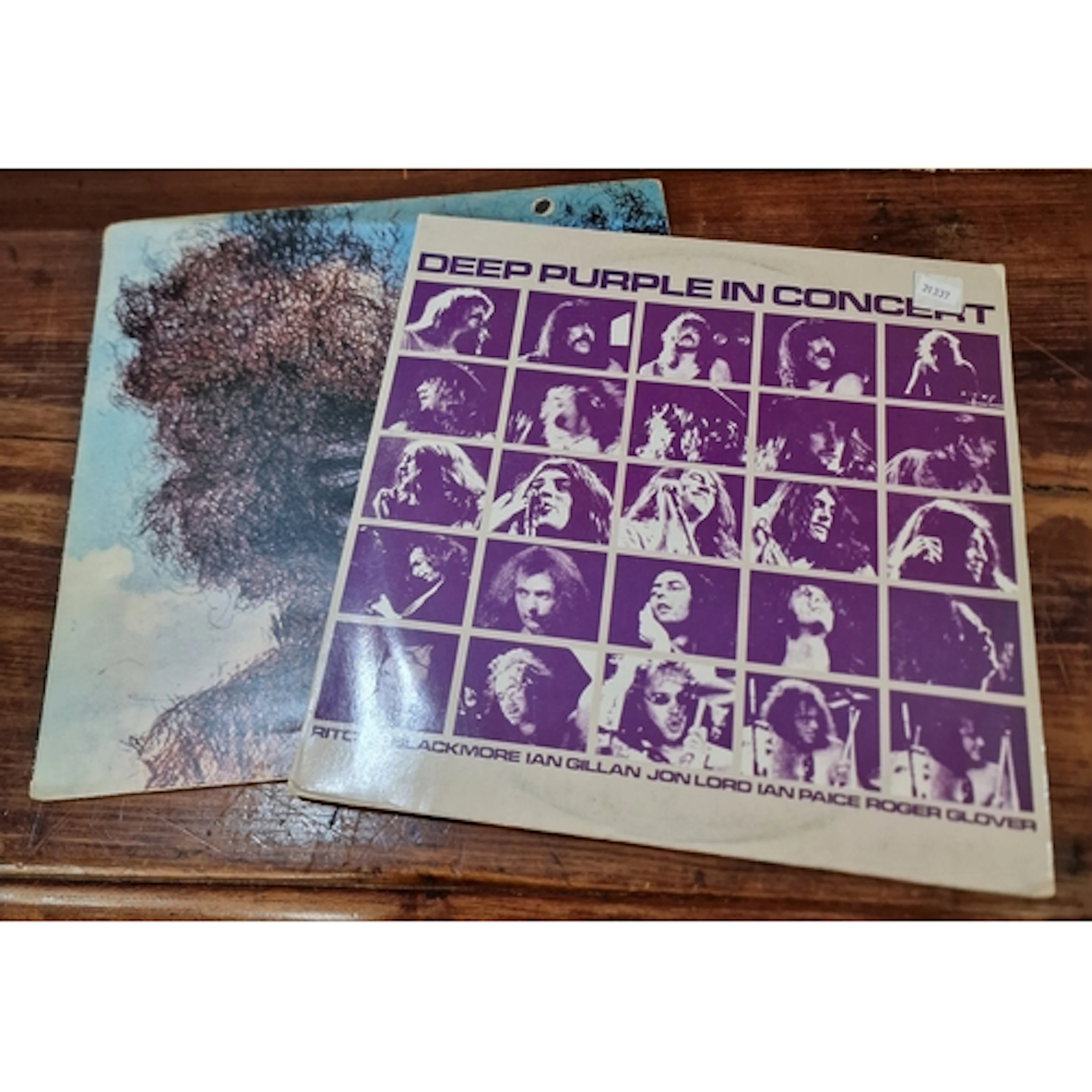 Two 33 rpm vinyl albums, Deep Purple '1970-72 In Concert' (d...