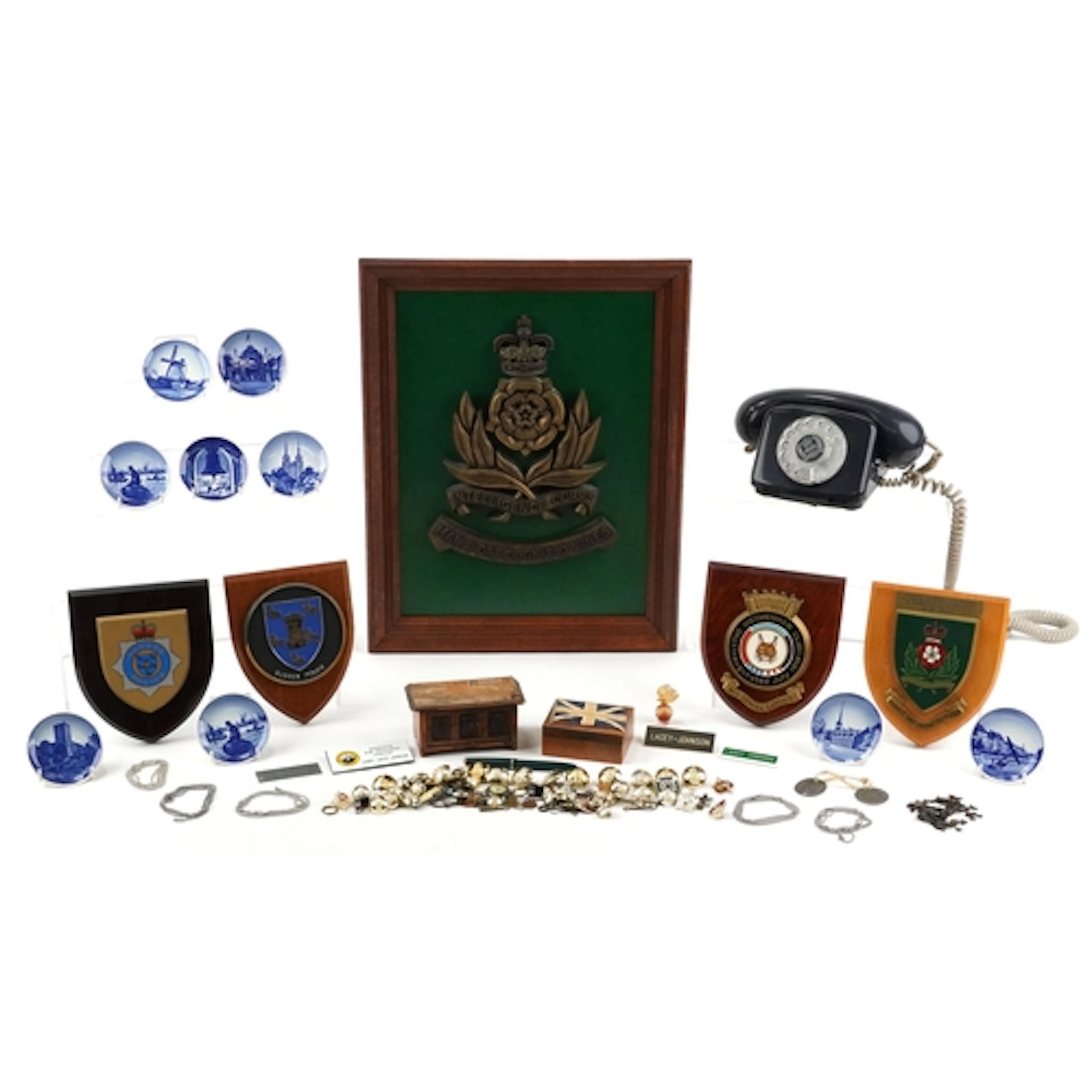 Sundry items including military interest cap badges, dog tag...