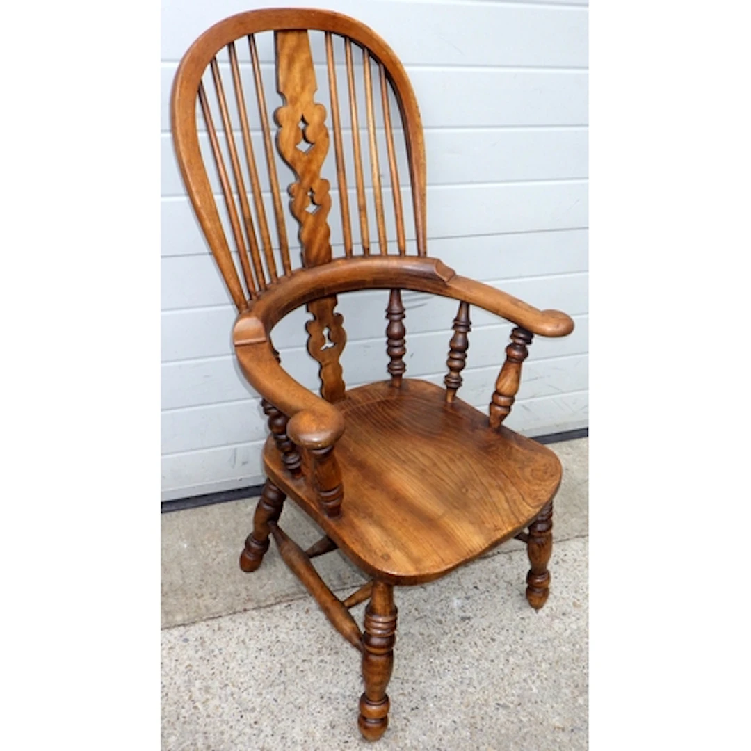 A pad arm Windsor chair