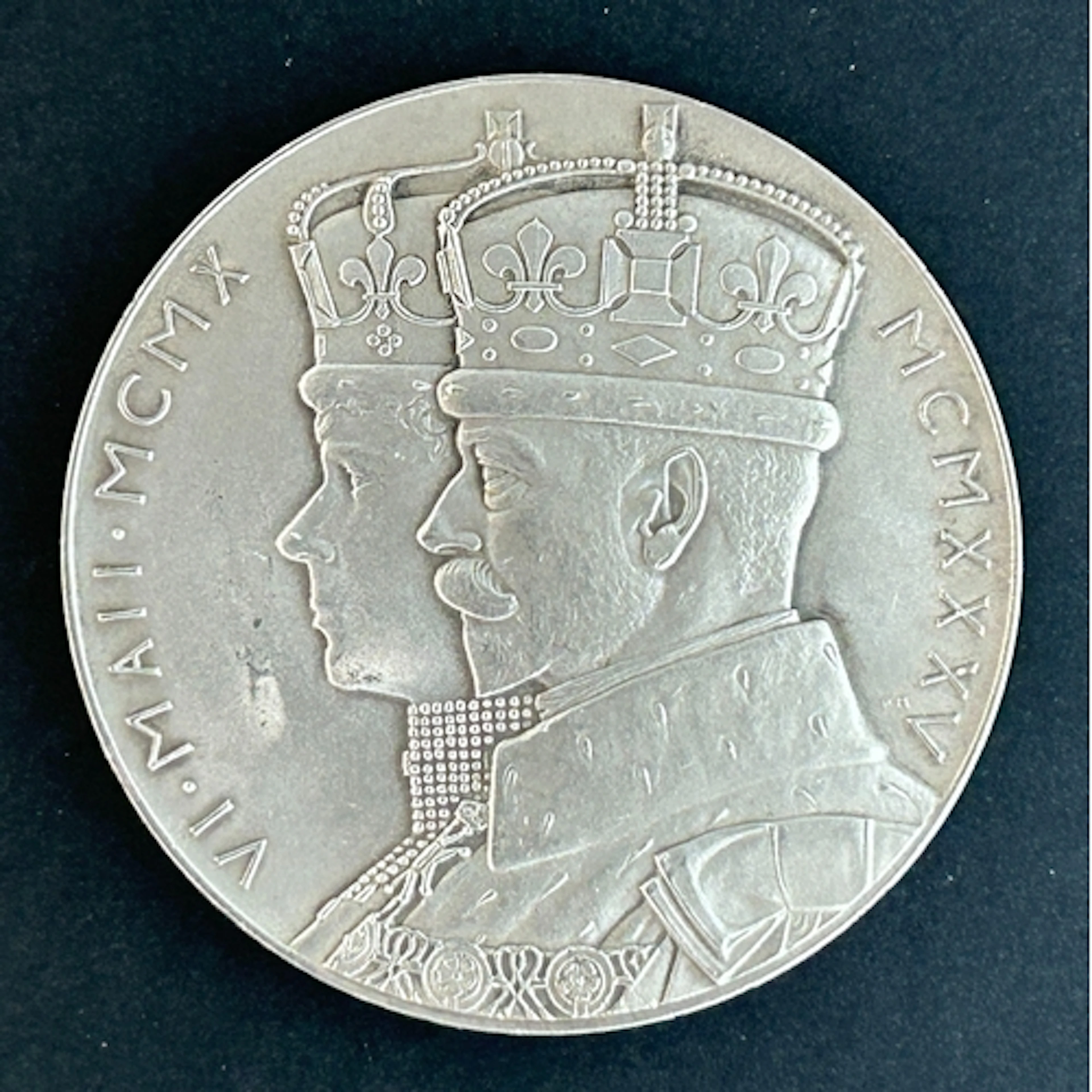 The official Royal Mint George V Silver Jubilee 1935 Silver ...