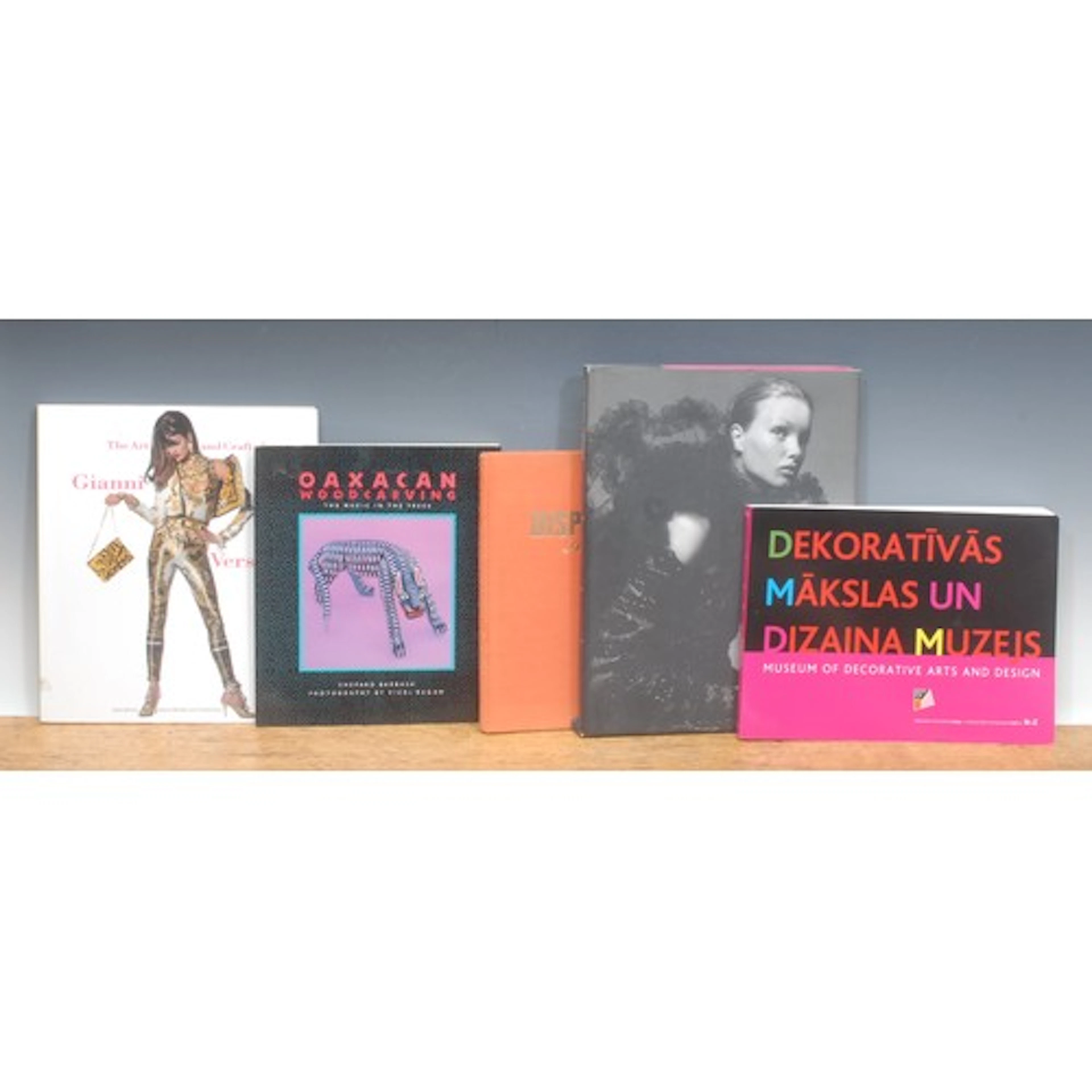 Books – fashion and display: Barbash (Shepard), Oaxacan Wood...