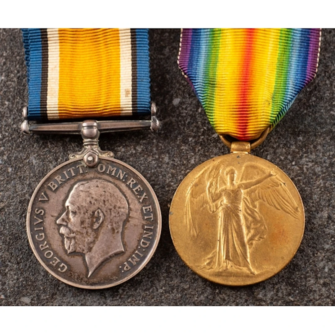 A WWI pair to '4839 Pte, C Franklin Glouc R' War Medal and V...