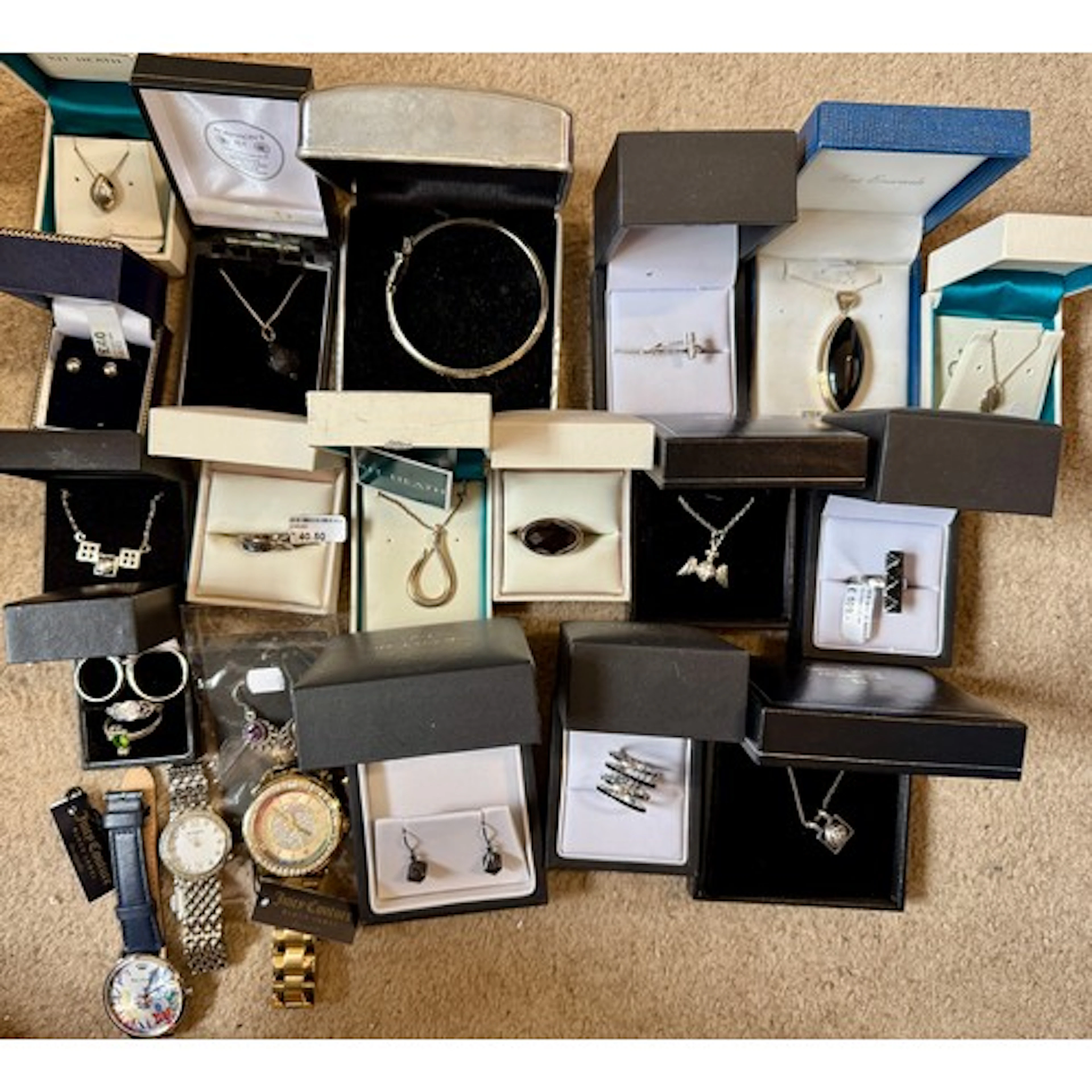 A quantity of sterling silver jewellery to include bangles, ...