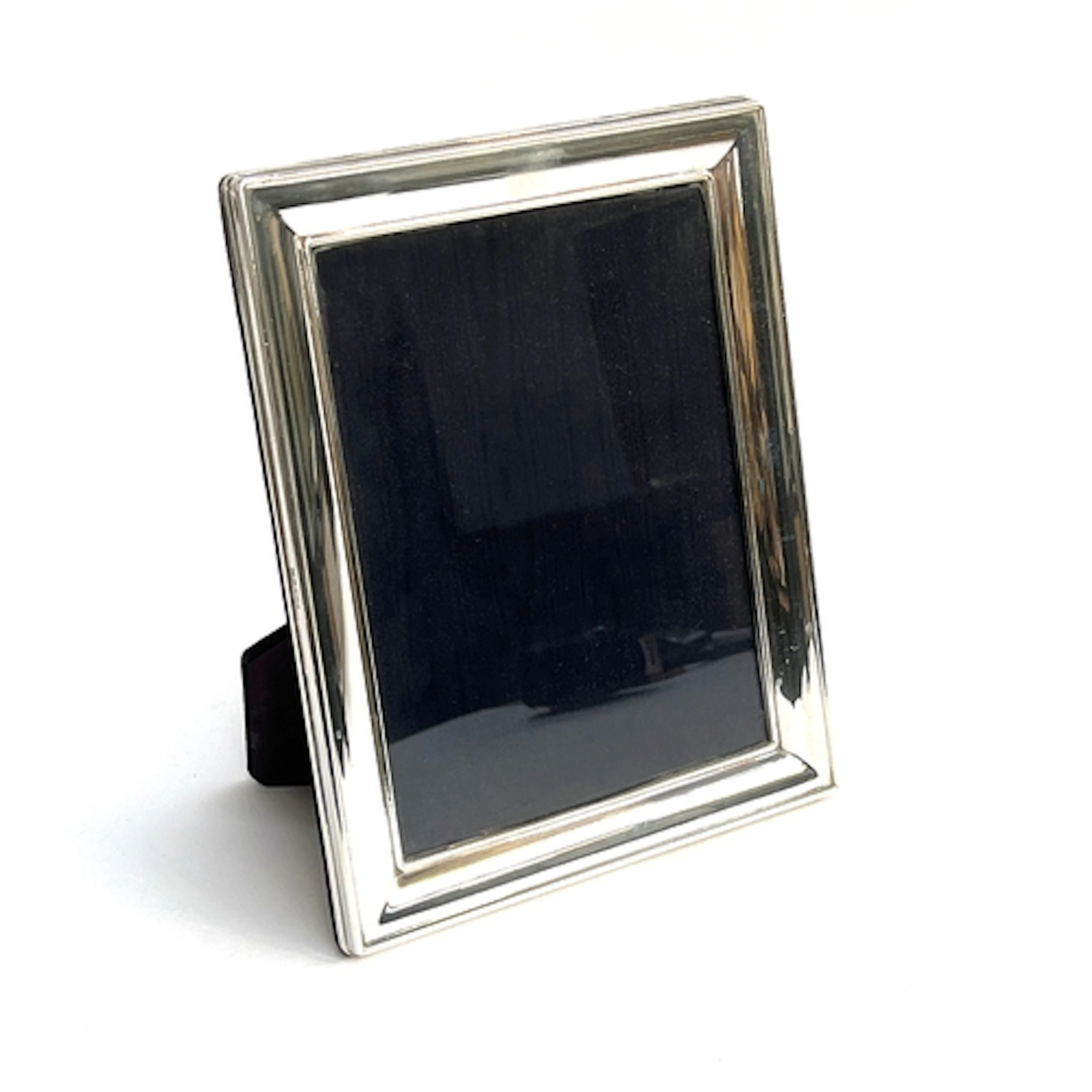 A large 20th century silver photo frame by P.J Panton, Birmi...