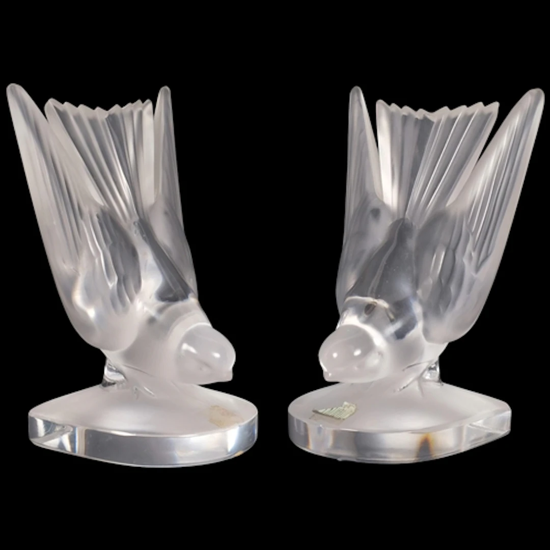 LALIQUE - a large pair of post-war Hirondelle sparrow design...