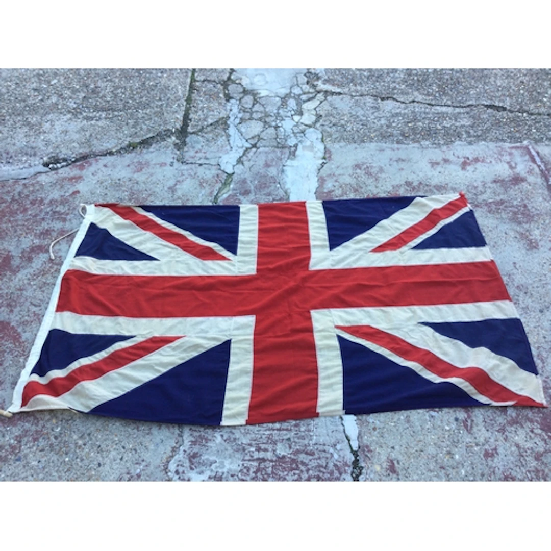 A vintage Union Jack flag. 109x180cm