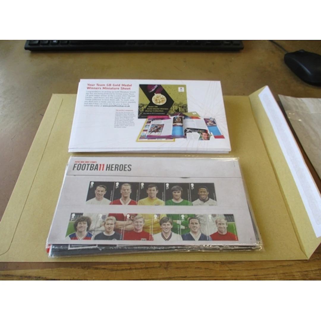 London 2012 Gold Medal winners set in original envelopes, pl...