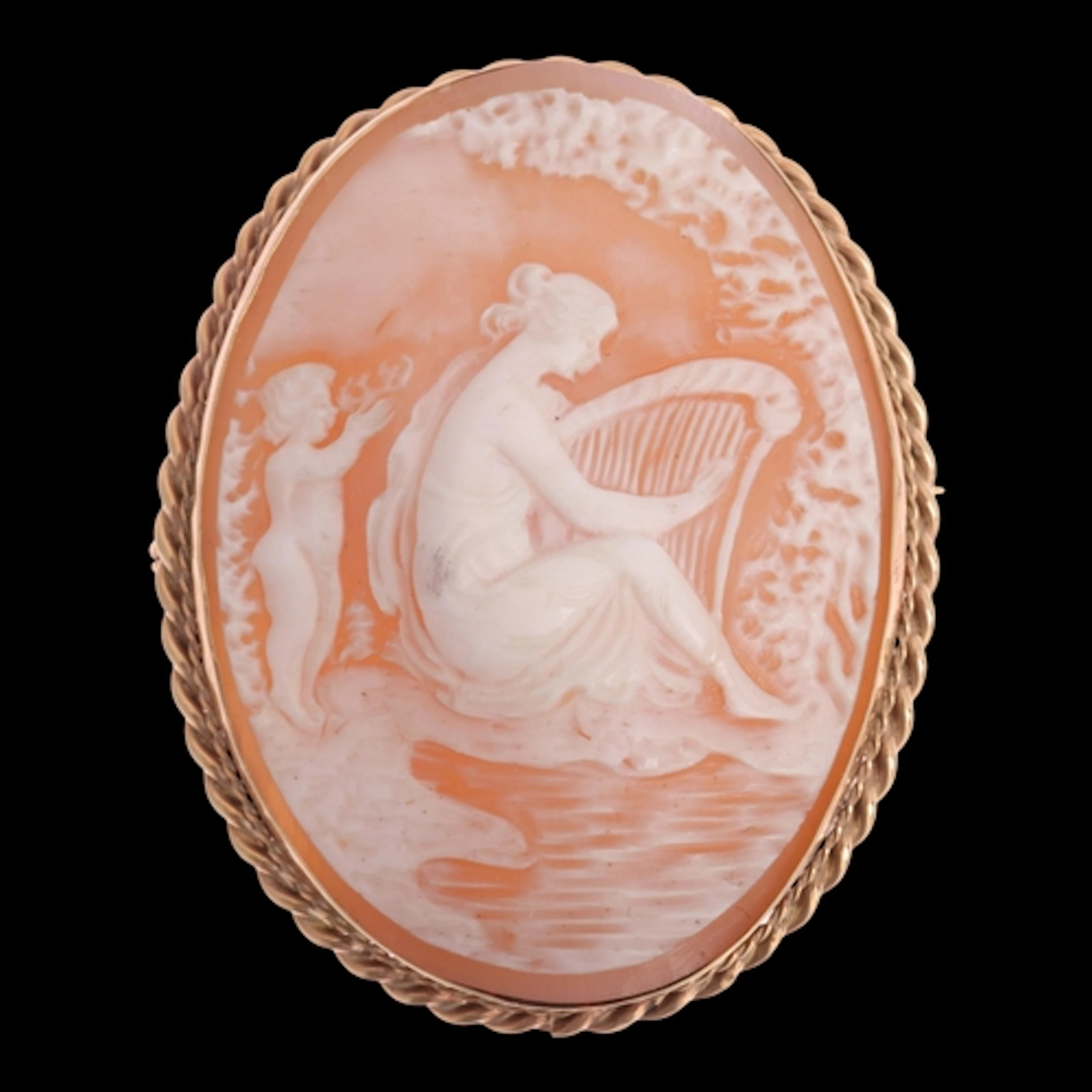 A Vintage 9ct gold shell cameo brooch, indistinct maker, Lon...