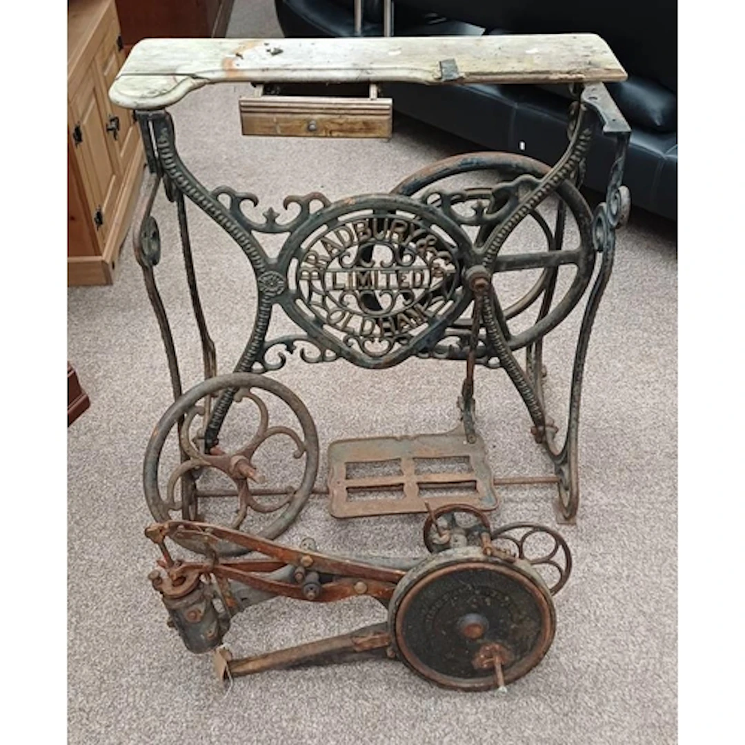 CAST IRON TREADLE BRADBURY & COMPANY LTD SEWING MACHINE