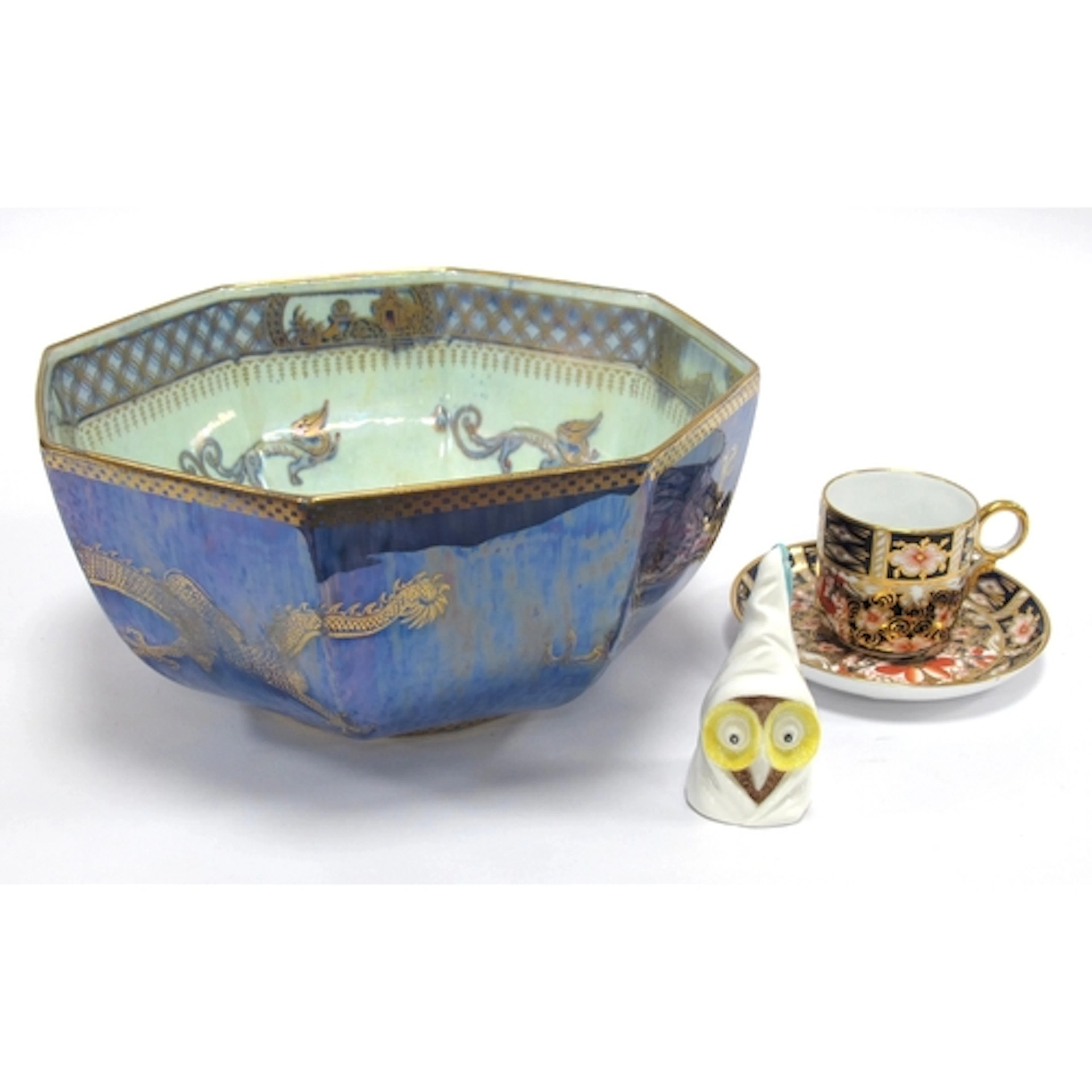 A Wedgwood Lustre Porcelain Octagonal Bowl, decorated with d...