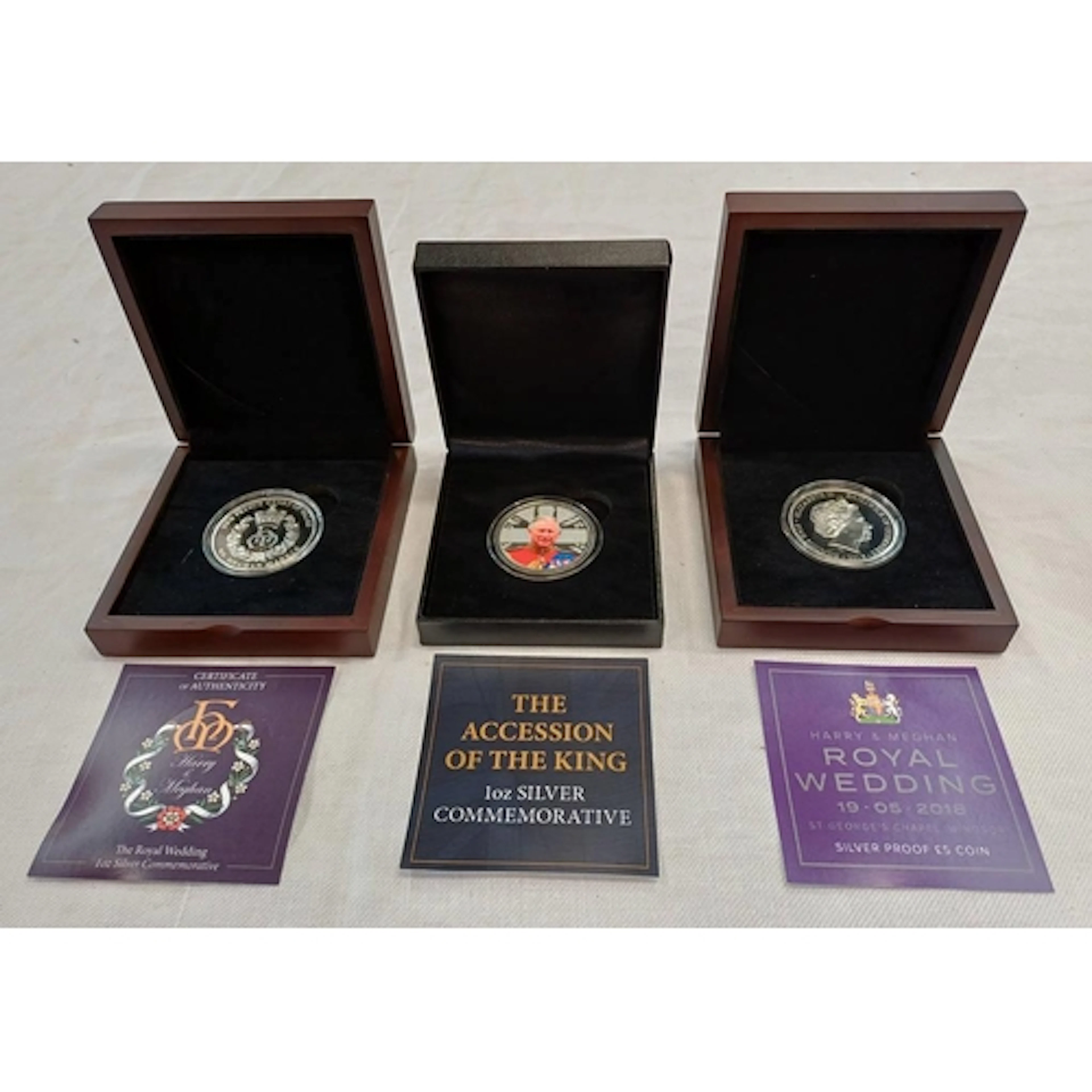 3 X SILVER COINS TO INCLUDE: 2018 GUERNSEY ROYAL WEDDING SIL...