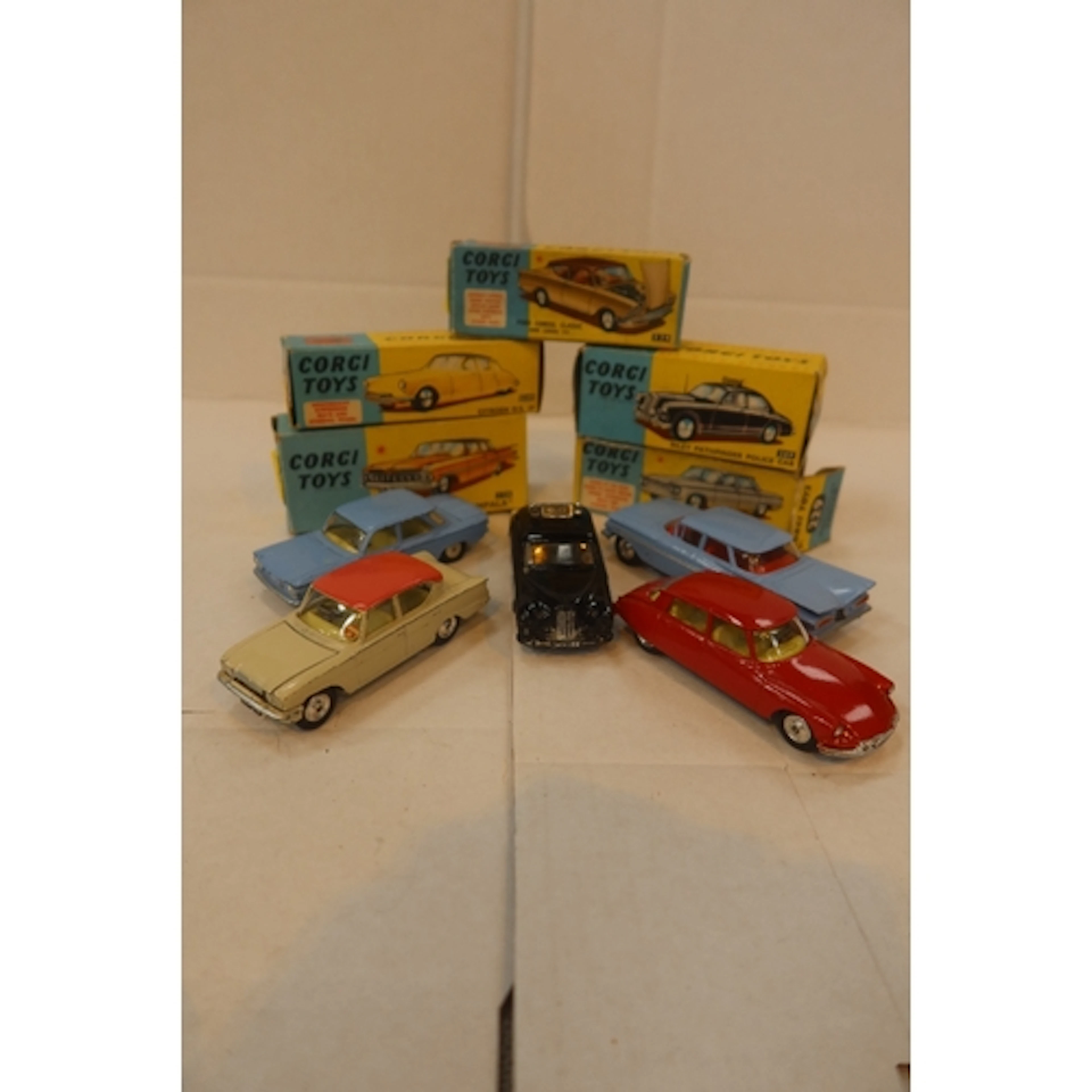 Corgi Toys 209, 220, 229, 234, 210s