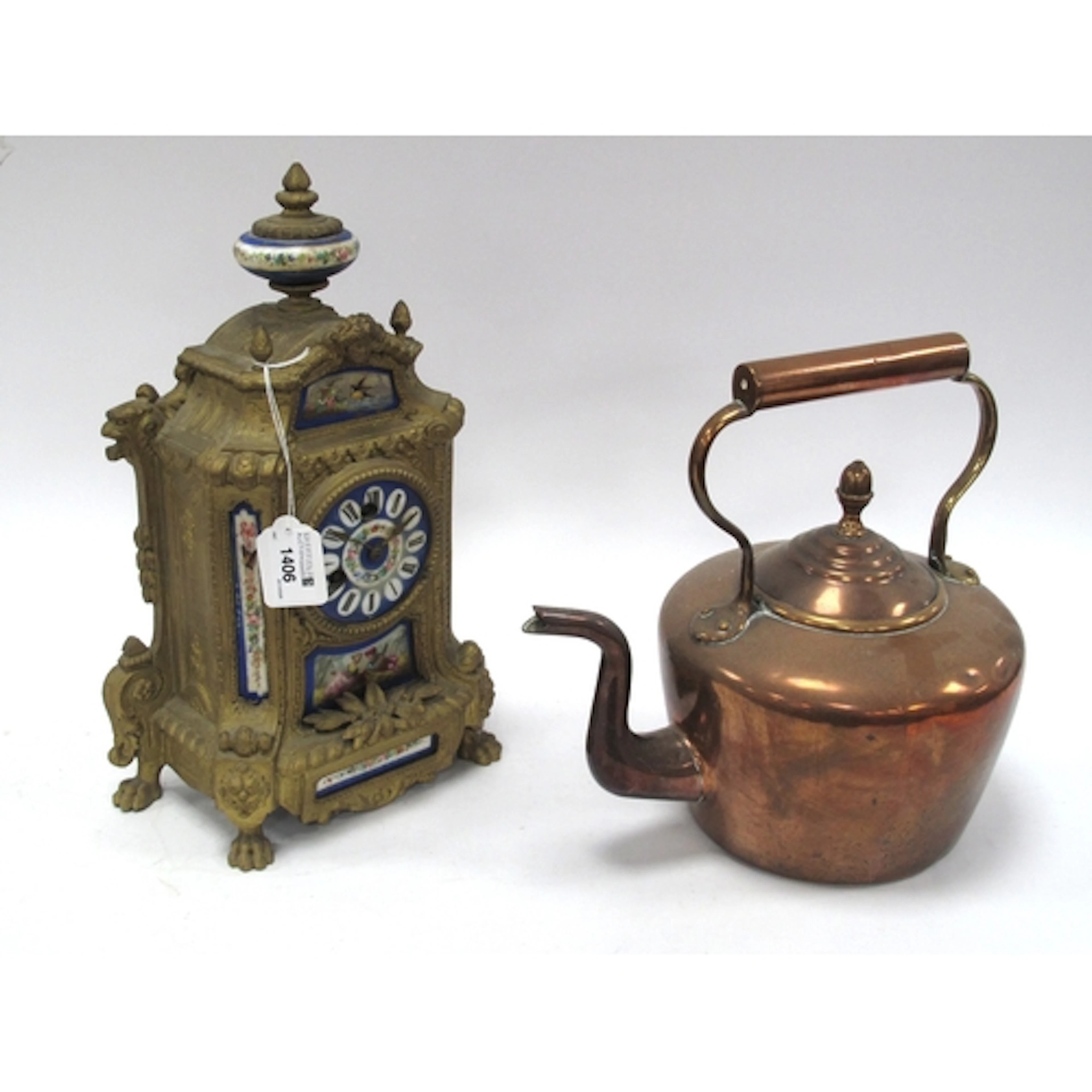 XIX Century Gilt Metal Mantel Clock, with painted ceramic di...