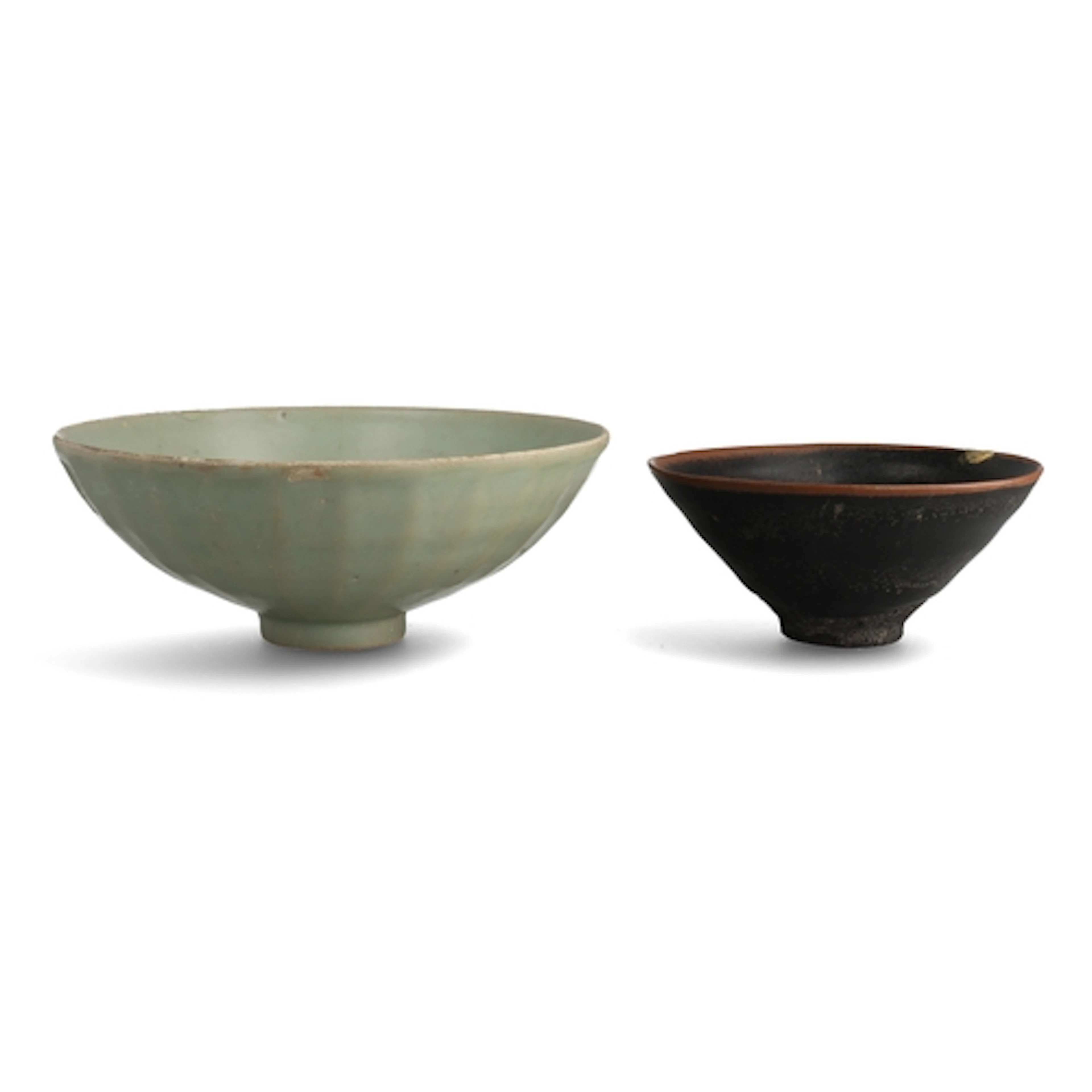 TWO SONG DYNASTY CHINESE BOWLS To include one celadon and on...