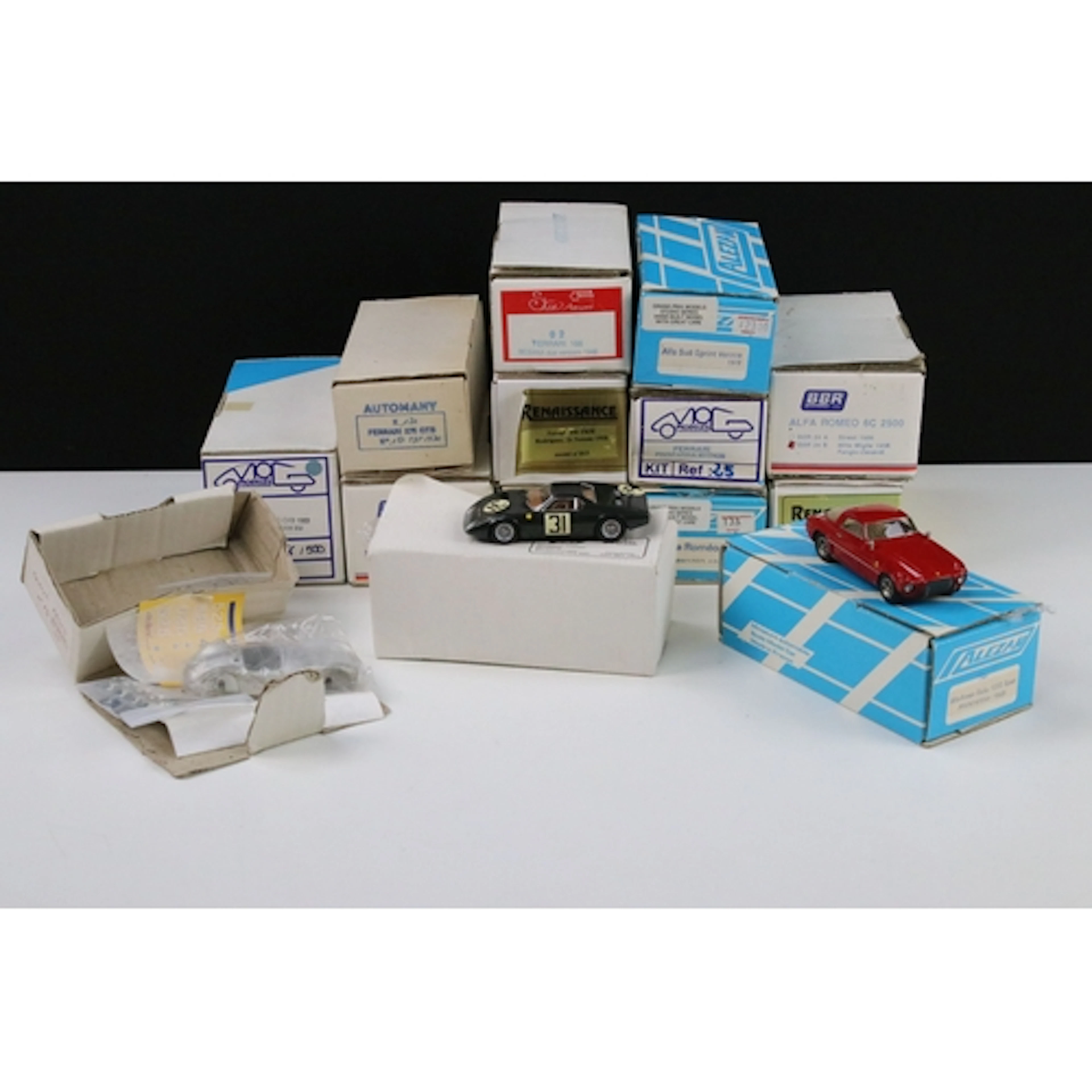 14 Boxed diecast models / white metal model kits to include ...