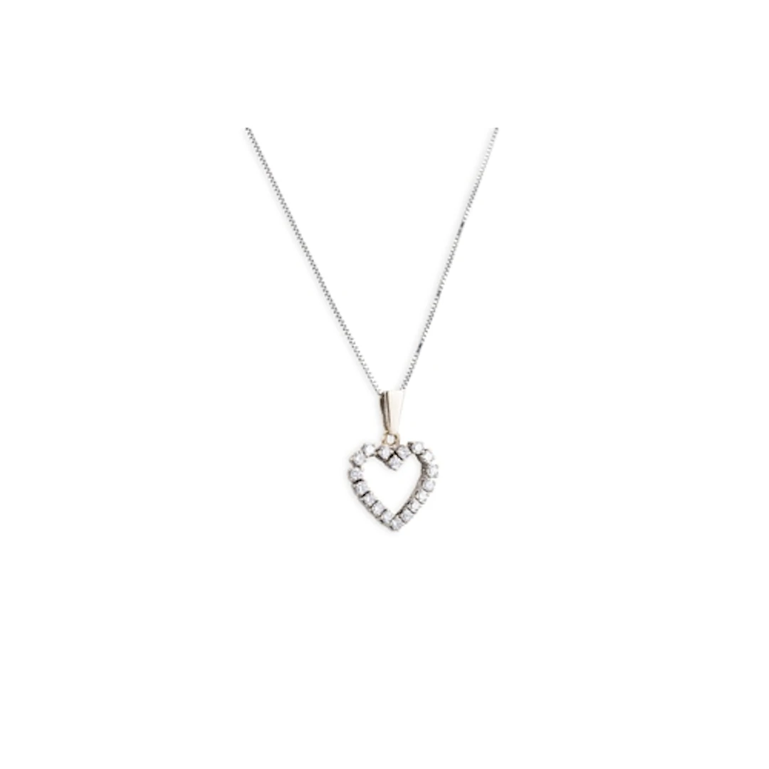 A DIAMOND HEART SHAPED PENDANT, to a 14ct white gold pendant...