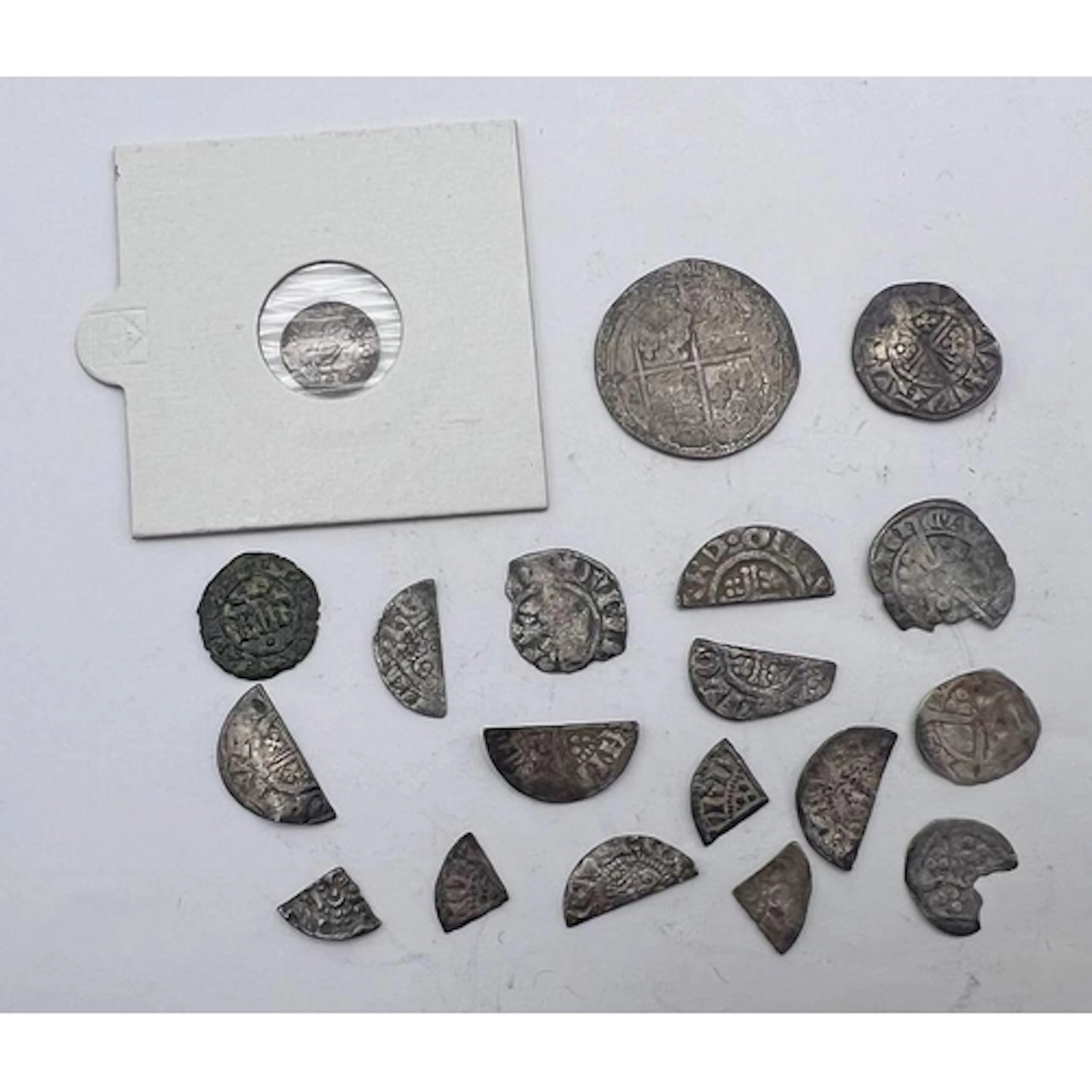 SELECTION OF HAMMERED BRITISH & FOREIGN COINS TO INCLUDE A J...