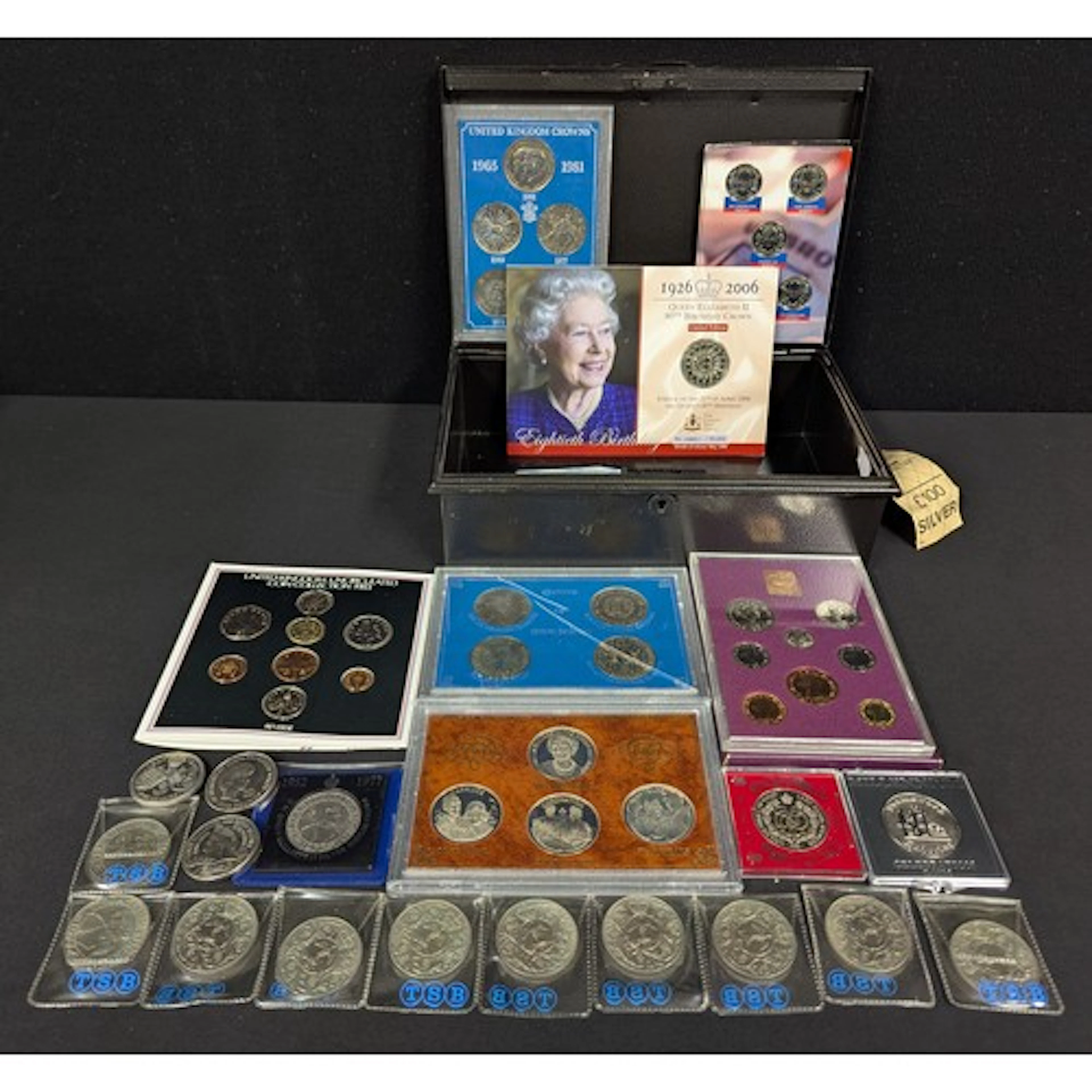 Numismatics – Black steel cash box 12 x 8 x 4in (30.5 x 20.3...
