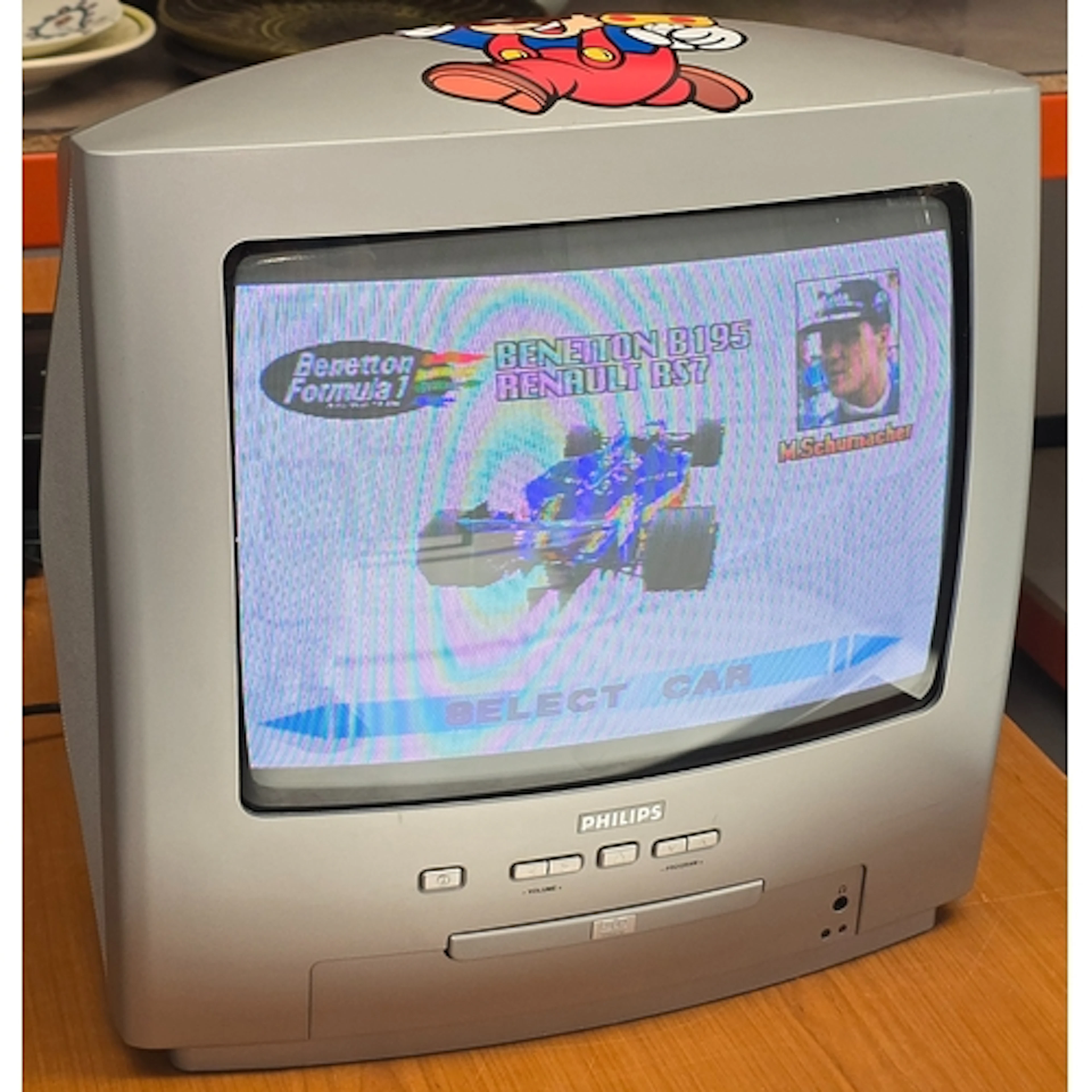 Vintage Philips 14PT6107/05 14" TV/VHS player. Ideal for ret...