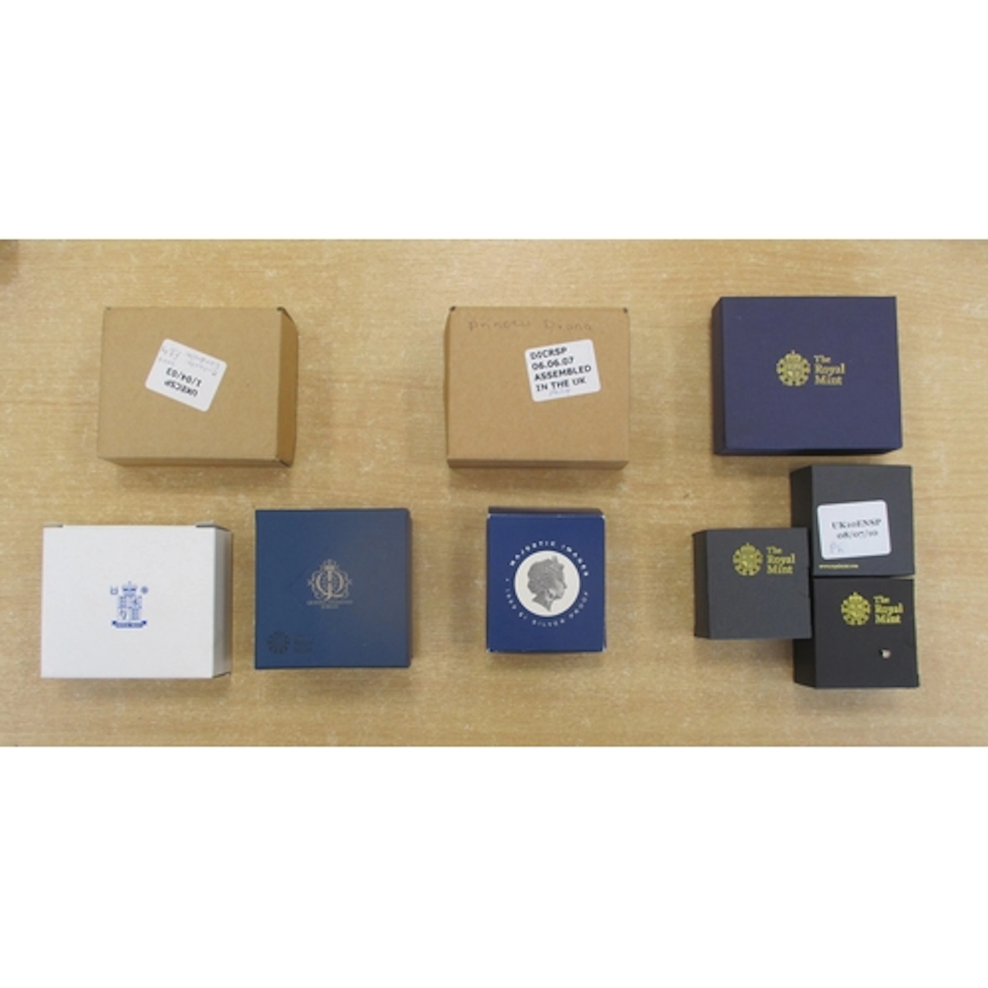 Collection of silver proof FDC issues include 2001 Victorian...