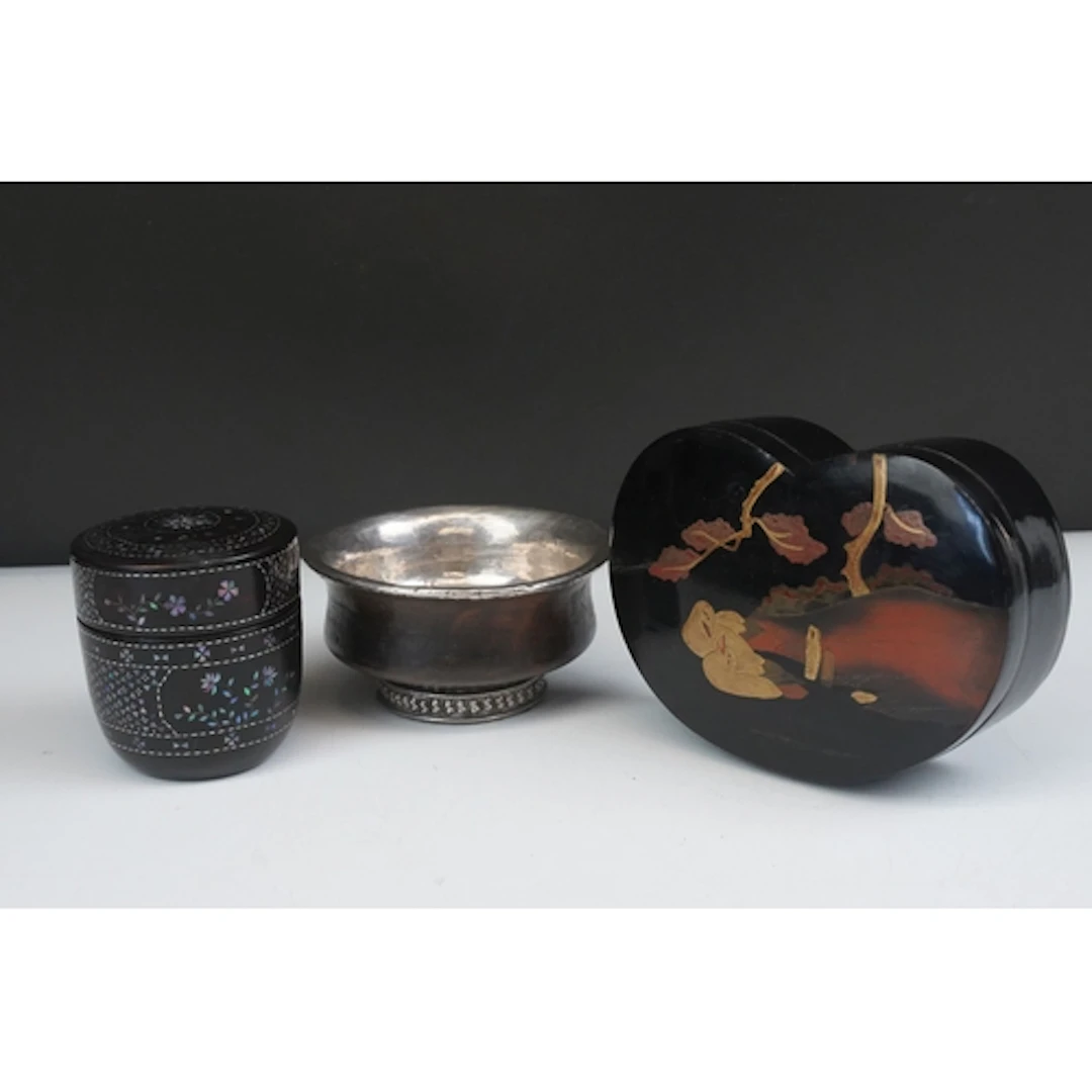 20th century Japanese natsume tea caddy having lac burgaute ...