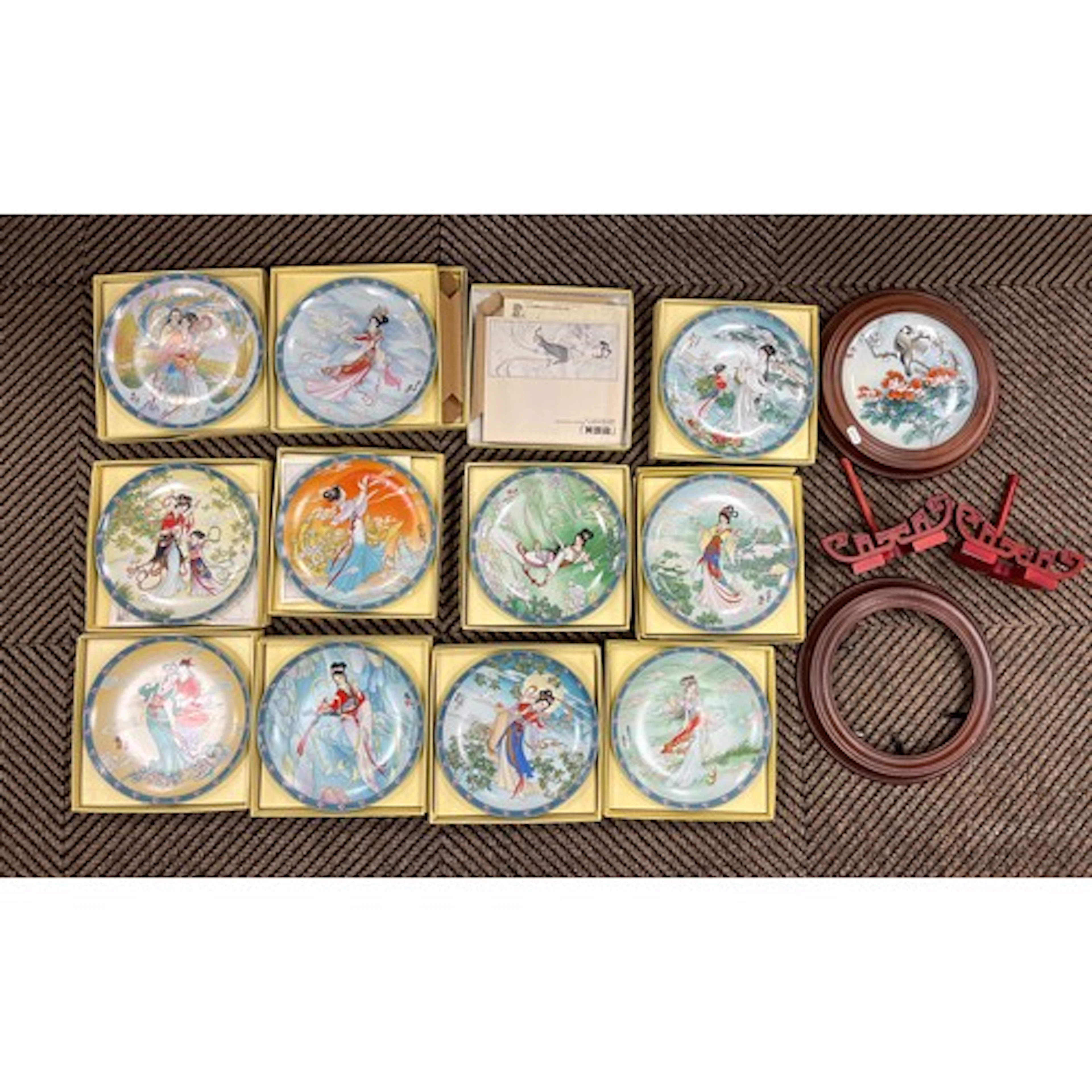 Chinese decorative collectors plates, 1991 Imperial Jingdezh...