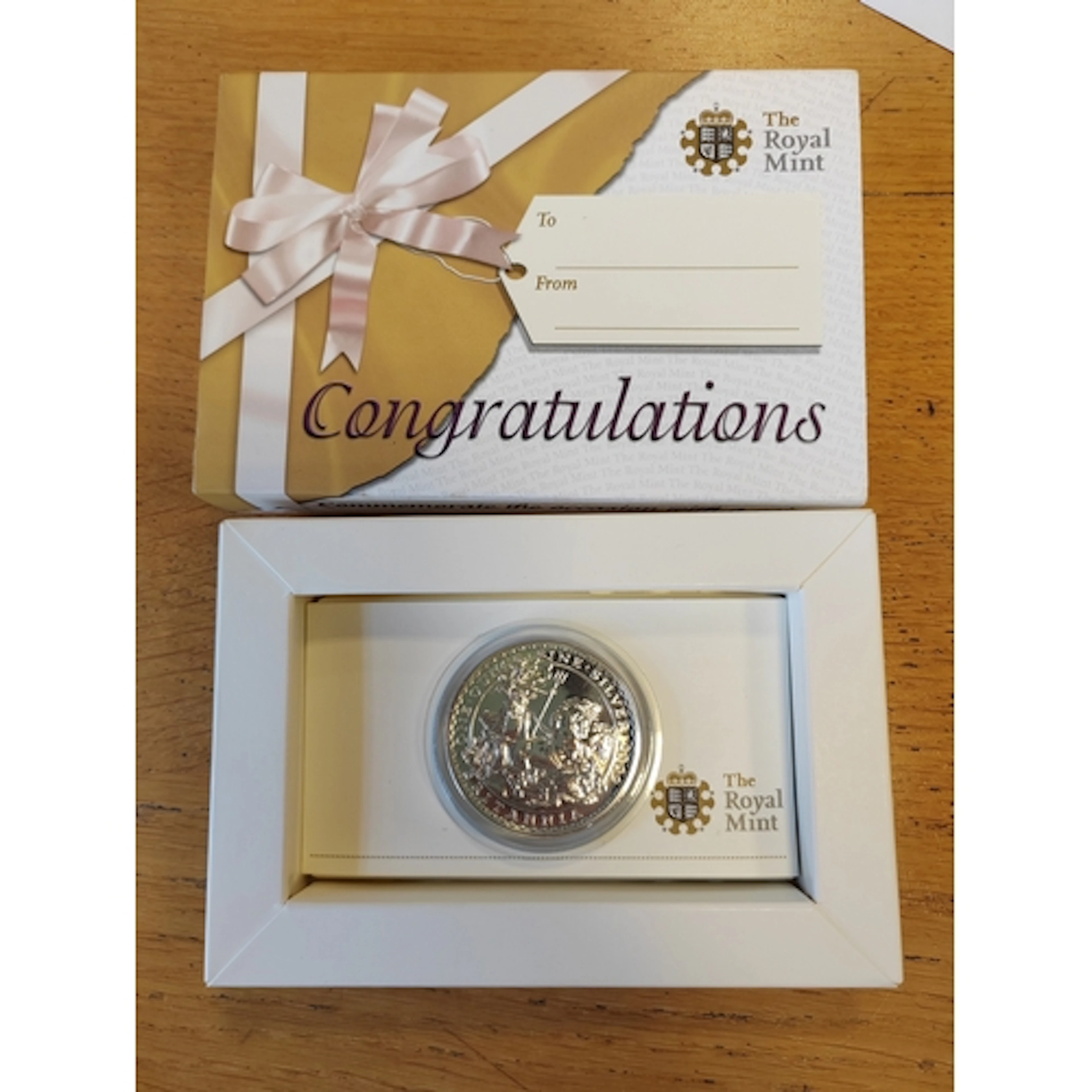 Collection with Royal Mint 2009 £2 Britannia in presentation...
