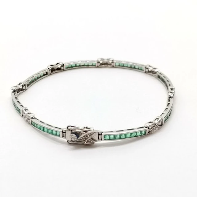 9ct hallmarked white gold emerald & diamond set bracelet - 1...