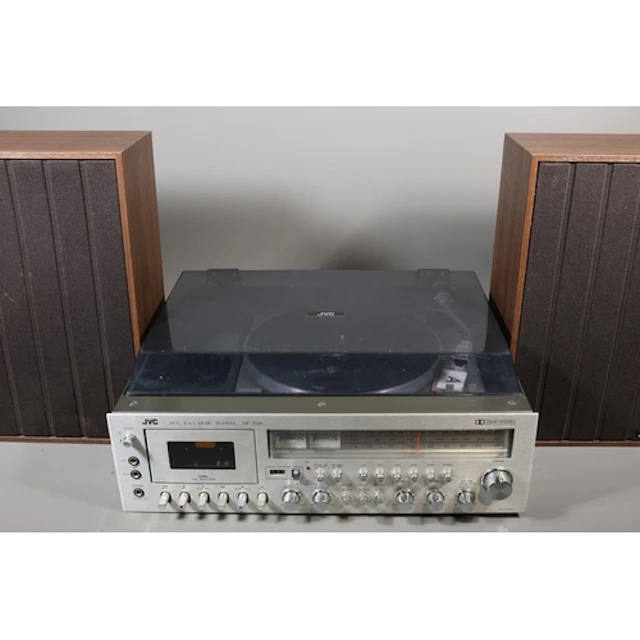 JVC Stereo Music Centre , Turntable MF-45DL , FM AM Radio &a...
