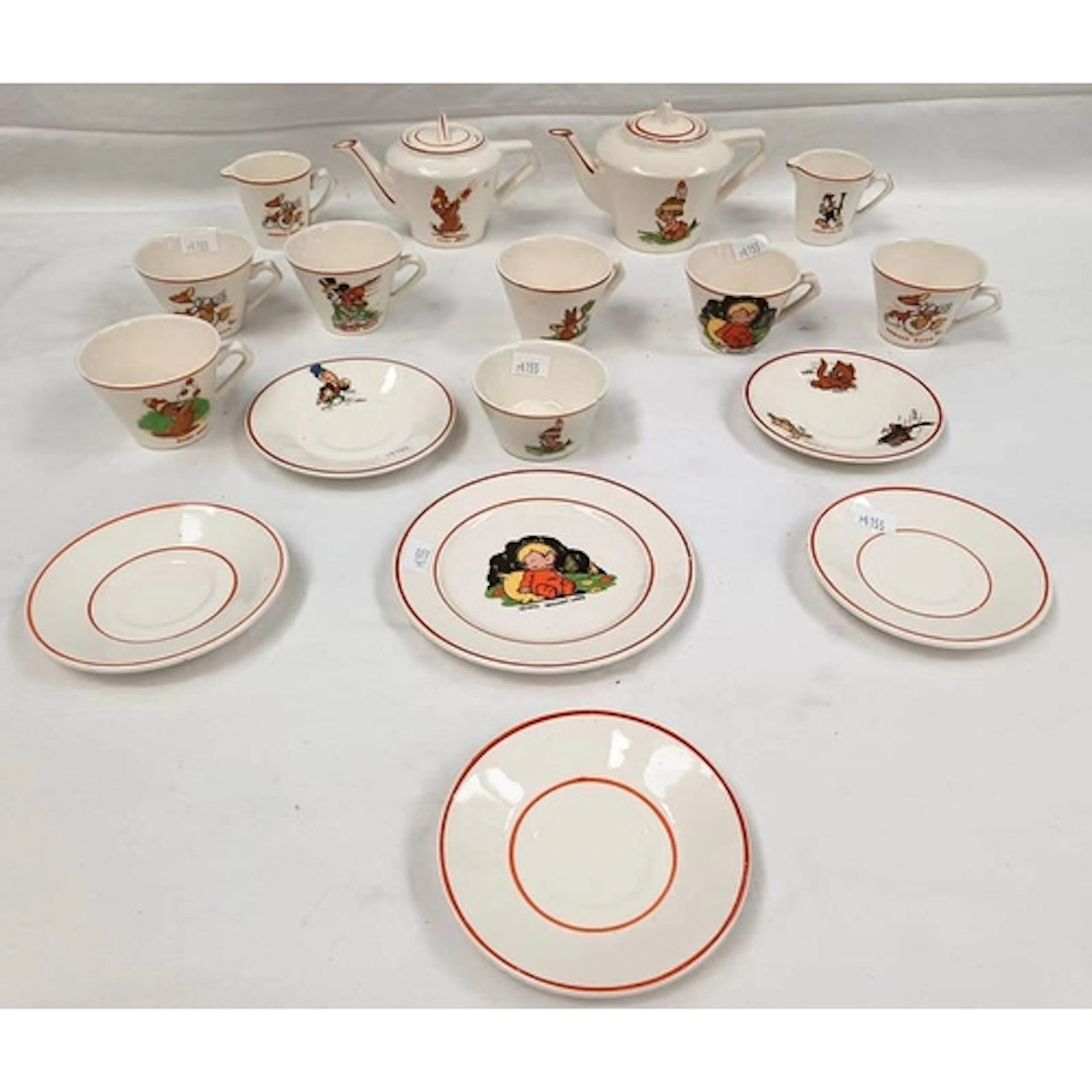 VINTAGE WADE HEATH WALT DISNEY PORCELAIN TEASET FEATURING MI...