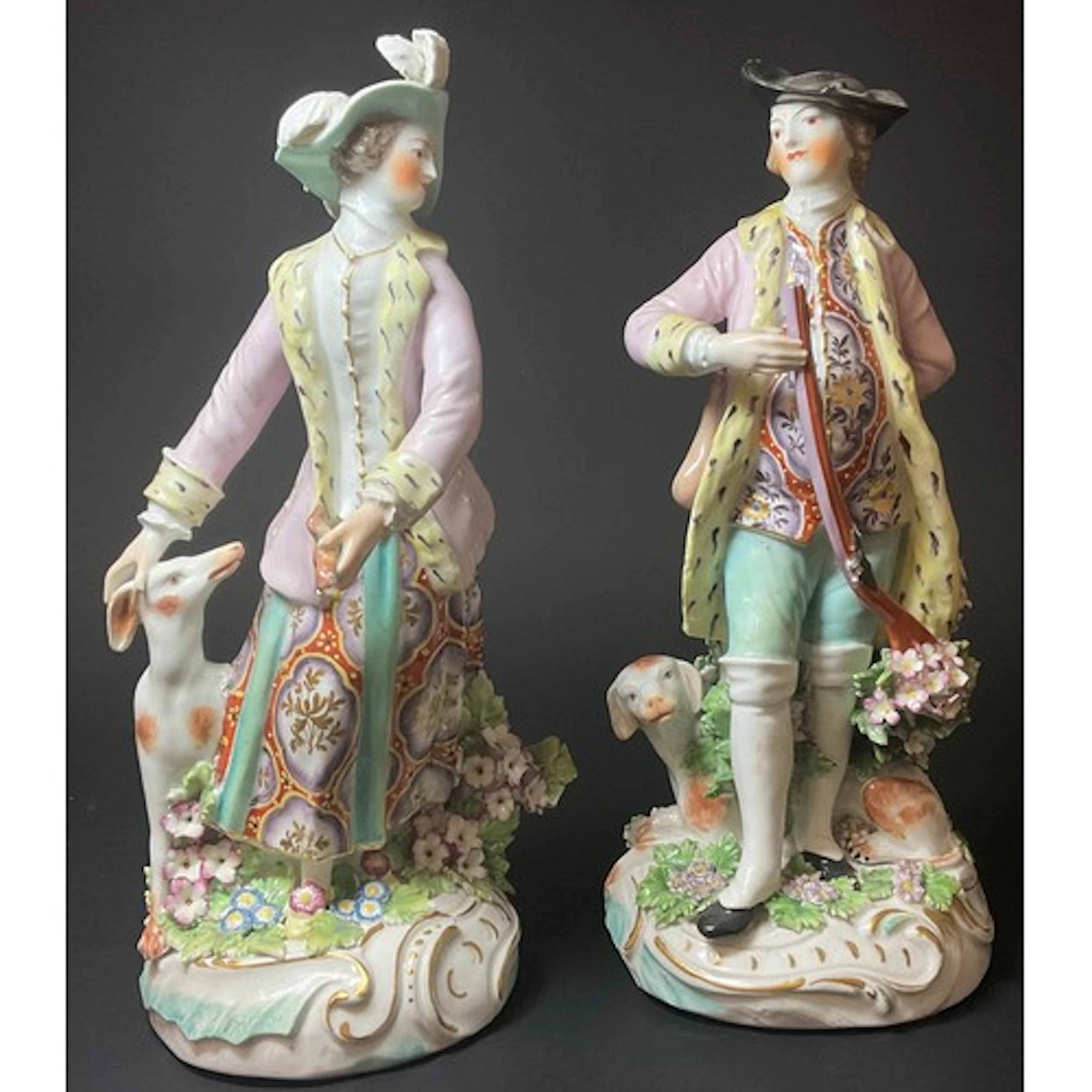 A pair of Derby patch mark figures, Huntsman and his Compani...