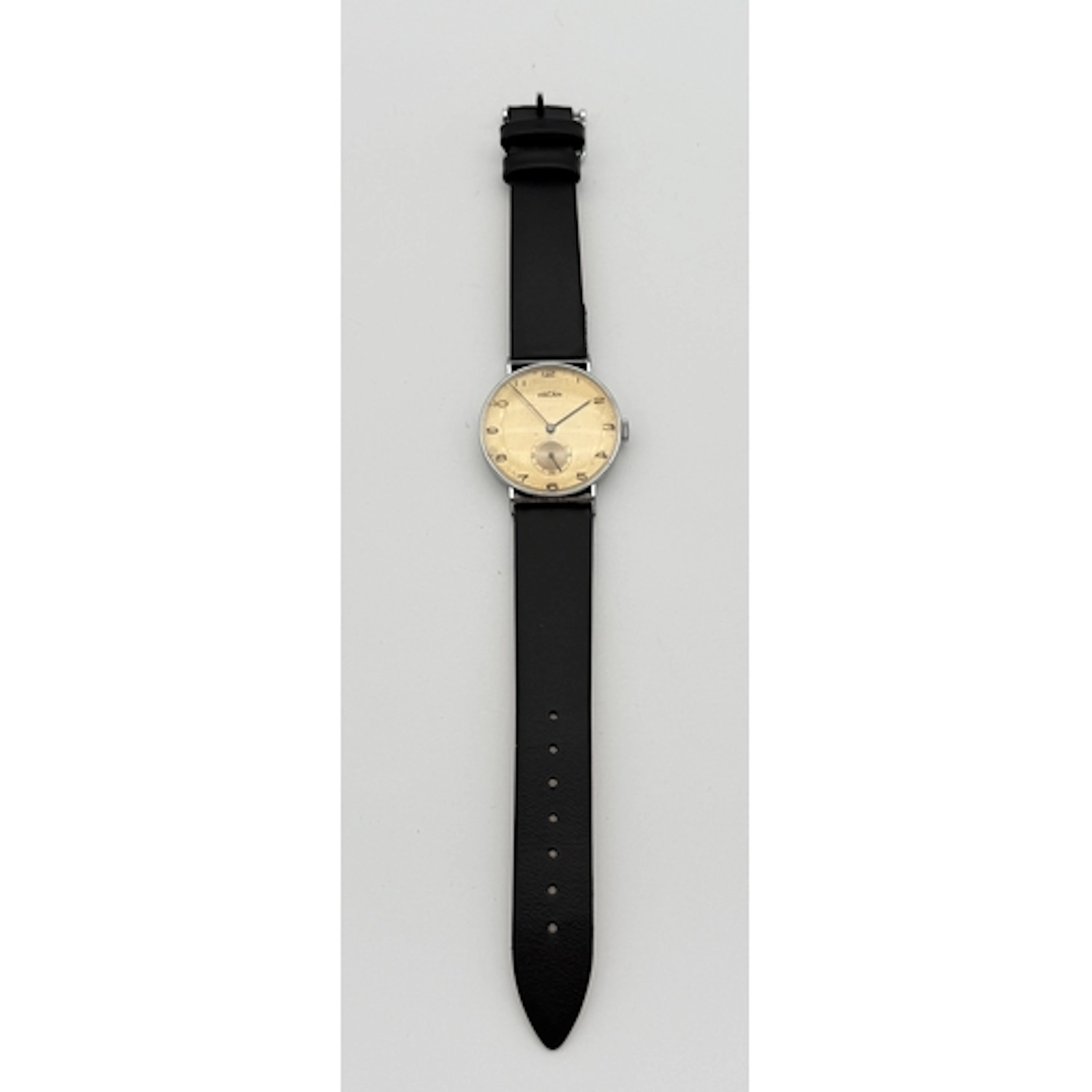 A VULCAIN GENTLEMAN'S WRIST WATCH
