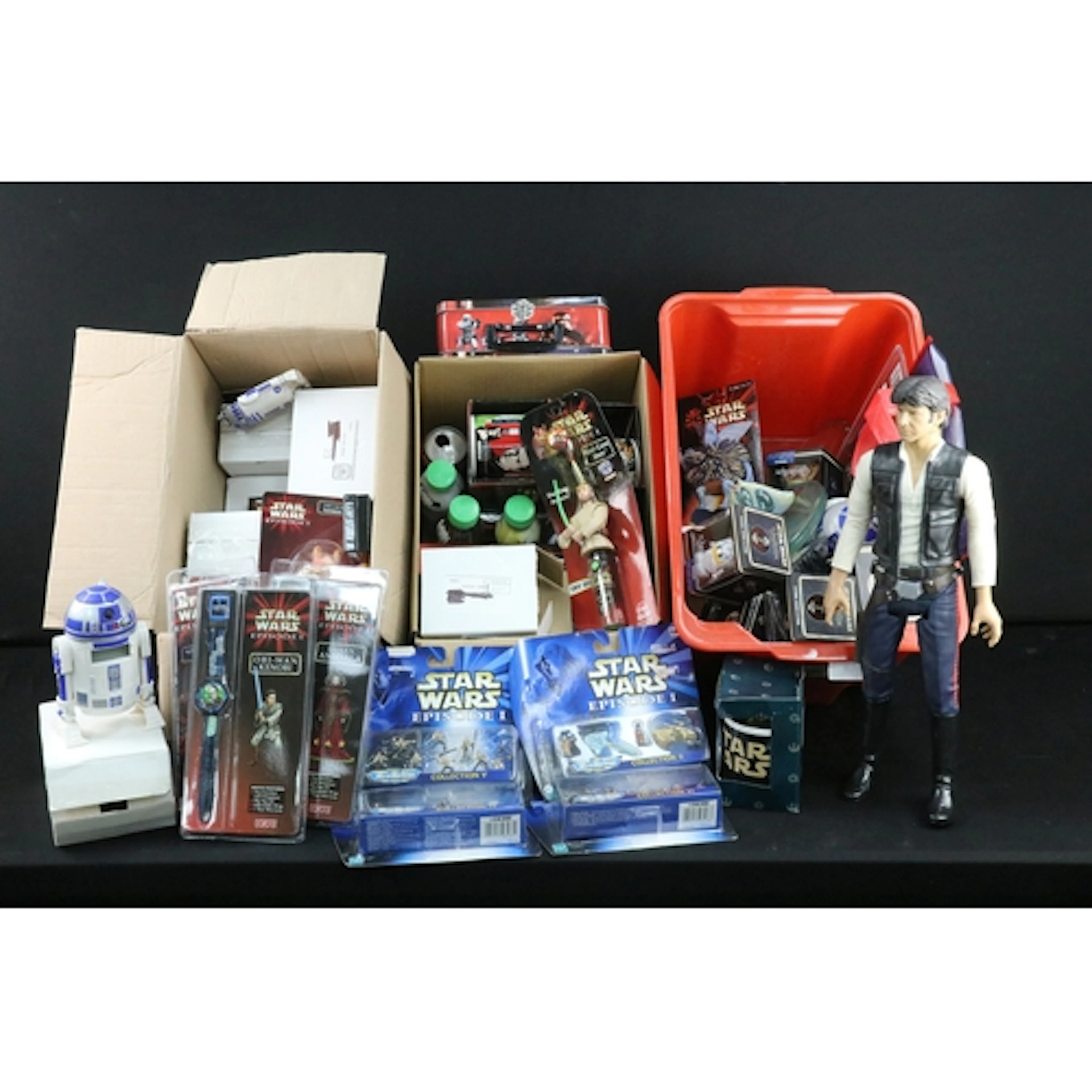 Star Wars - Quantity of Star Wars collectables to include 4 ...