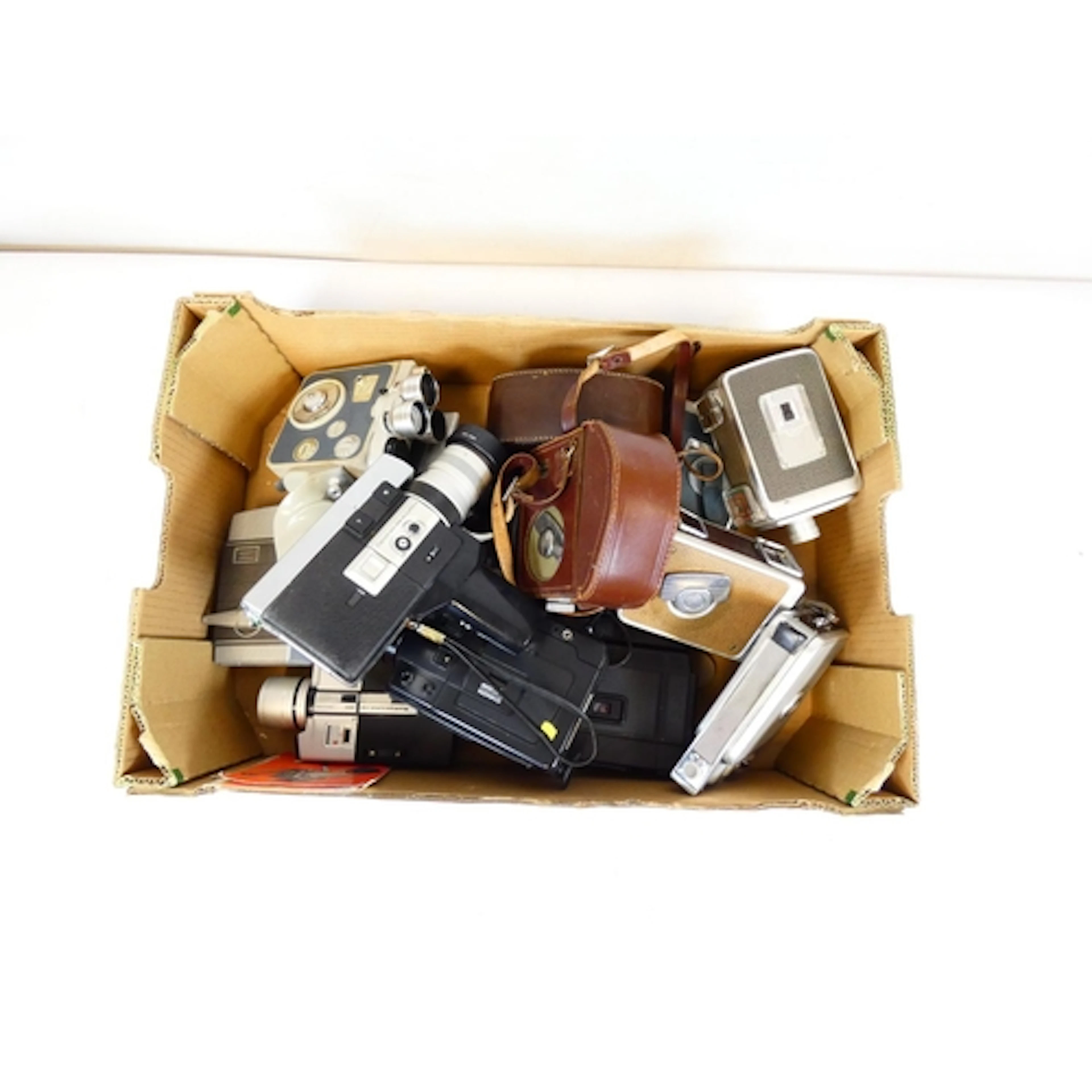 A box of mixed vintage cine film cameras mostly 8mm examples...