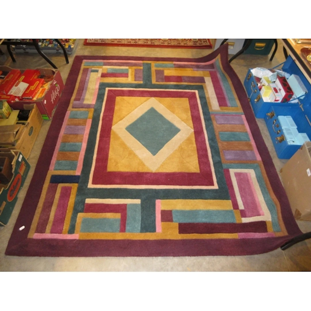 Geometric Pattern Rug, 185x155cm