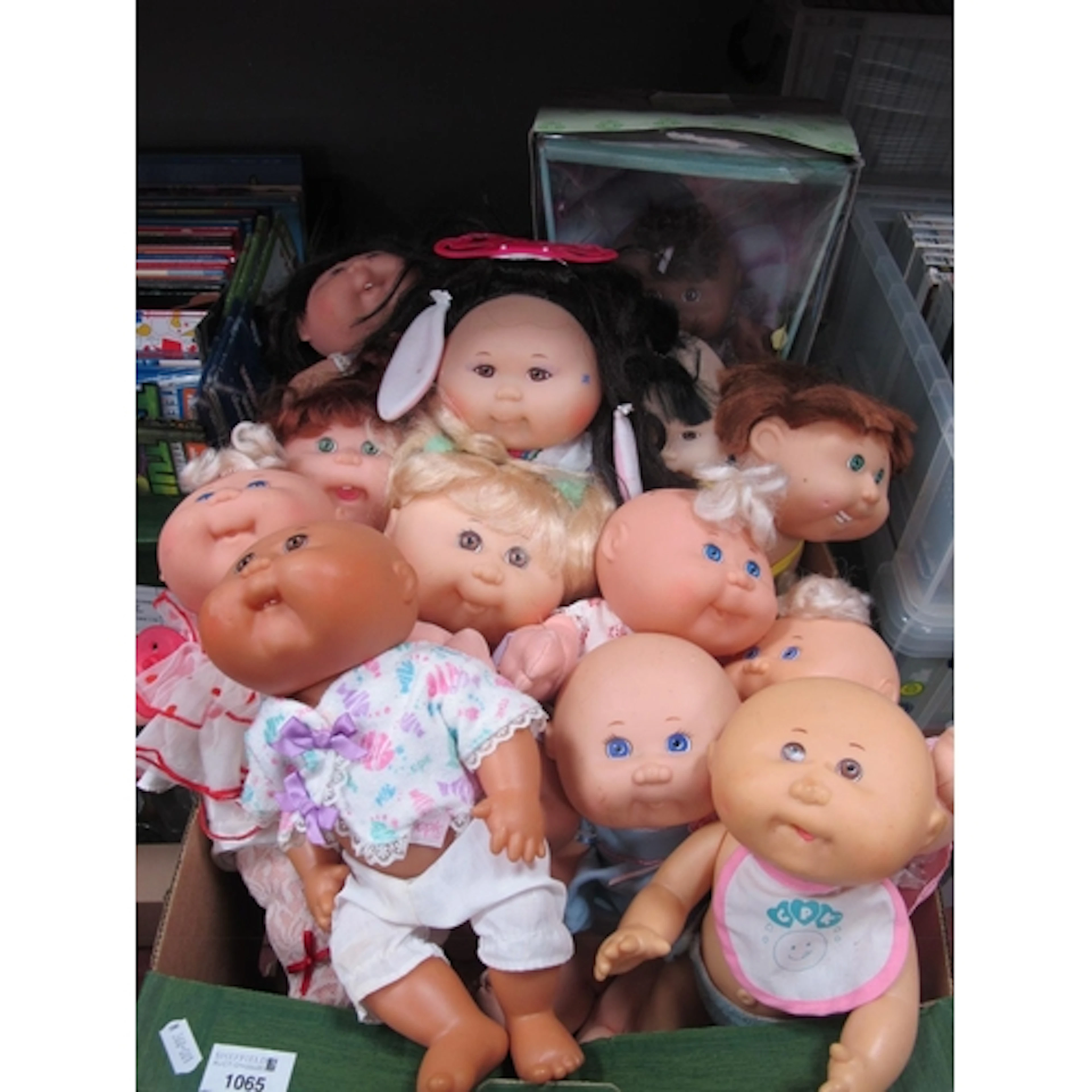 Sixteen Mattel 1980's / 1990's Cabbage Patch Kids dolls / ba...