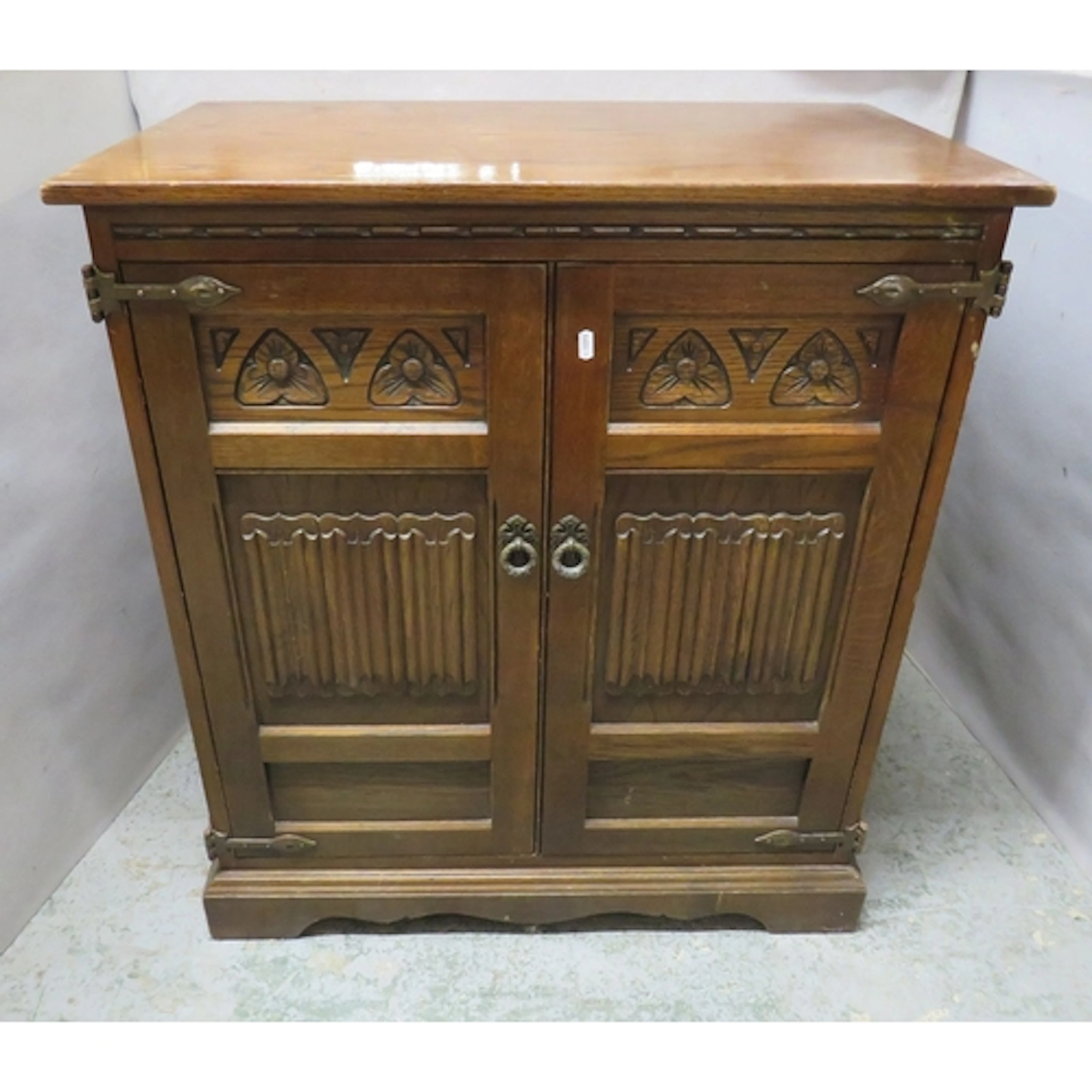 Oak Cabinet, Old Charm Furniture Style, carved 2 cupboard do...