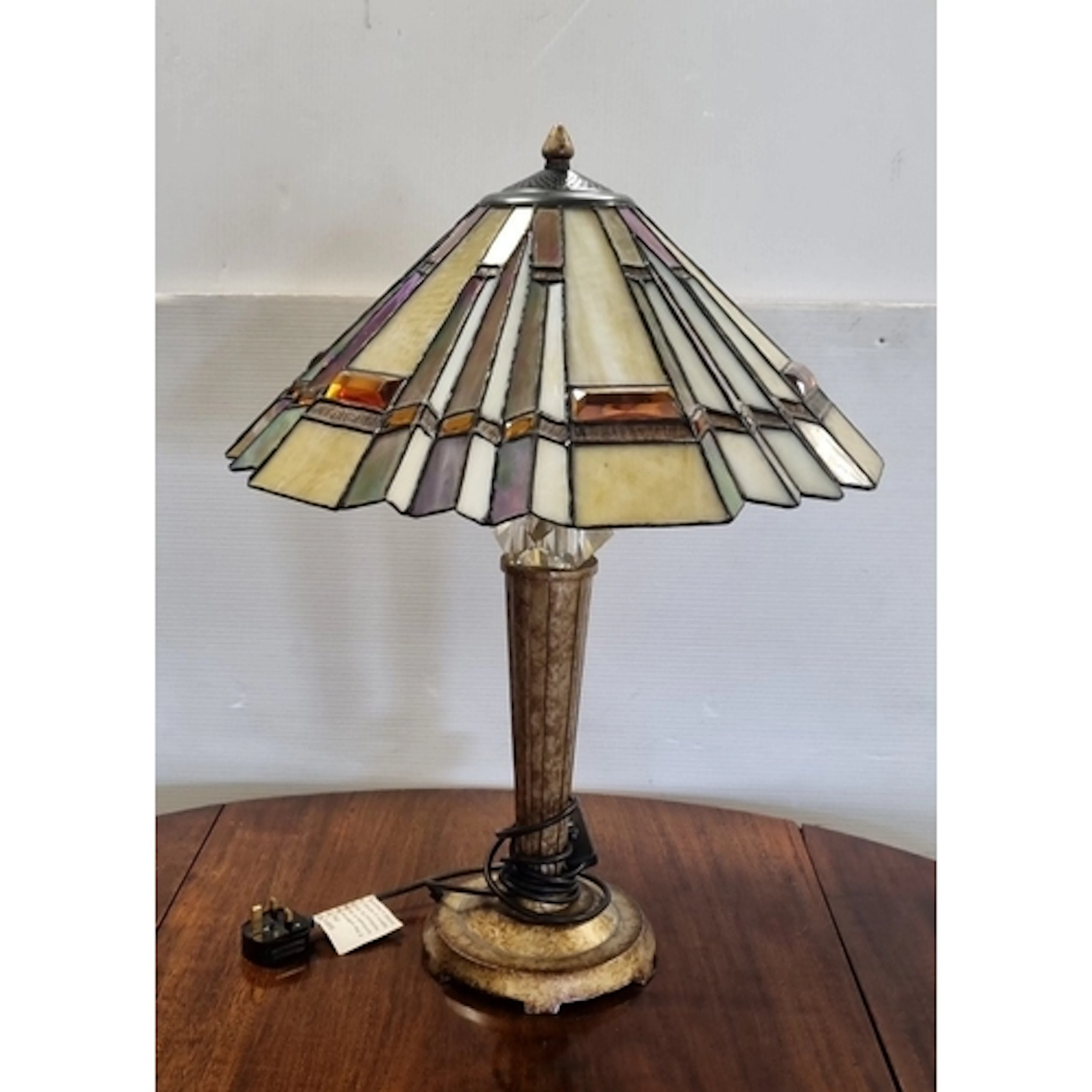 Table Lamp with Tiffany Style geometric shade H: 60cm