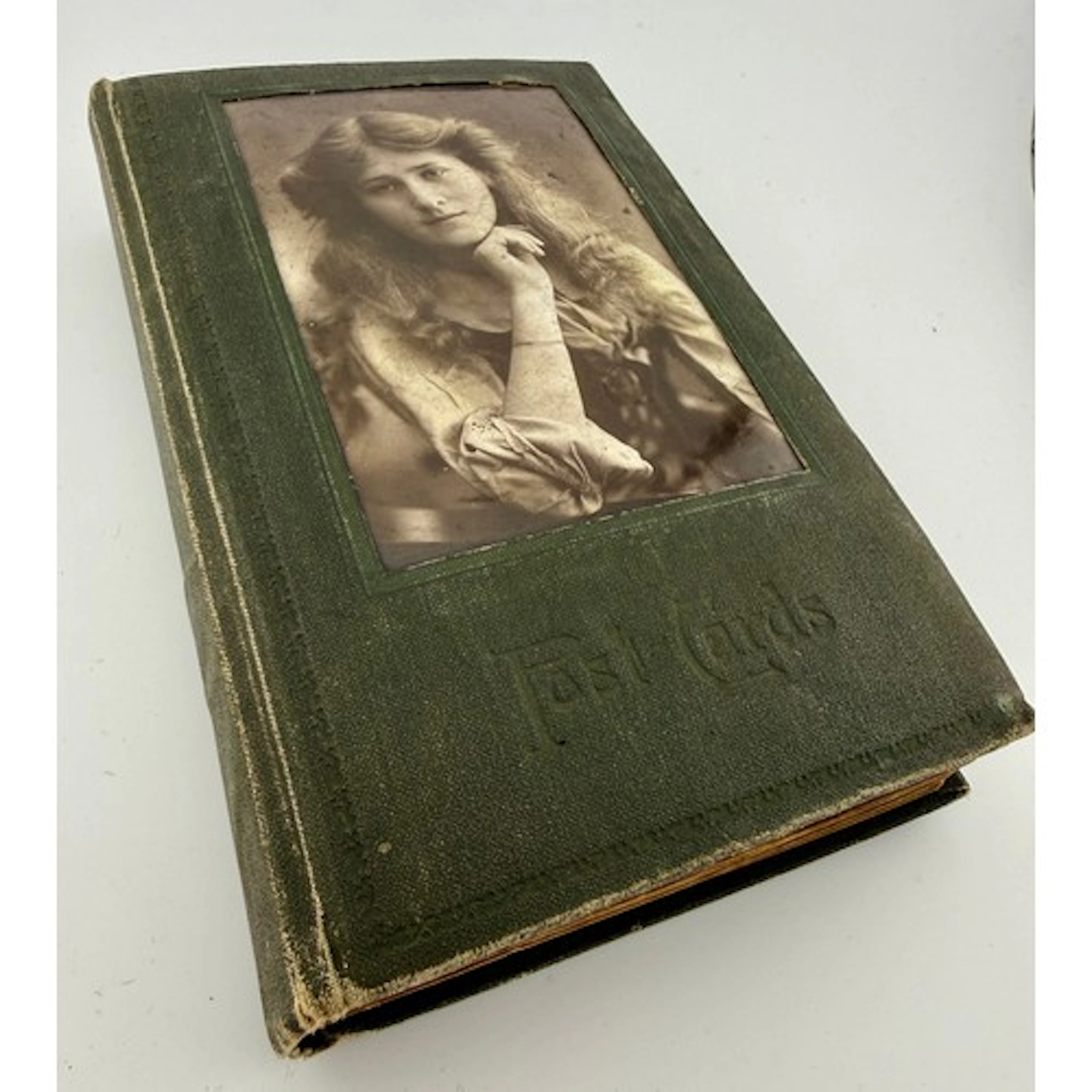 Theatrical interest. An Edwardian postcard album and content...