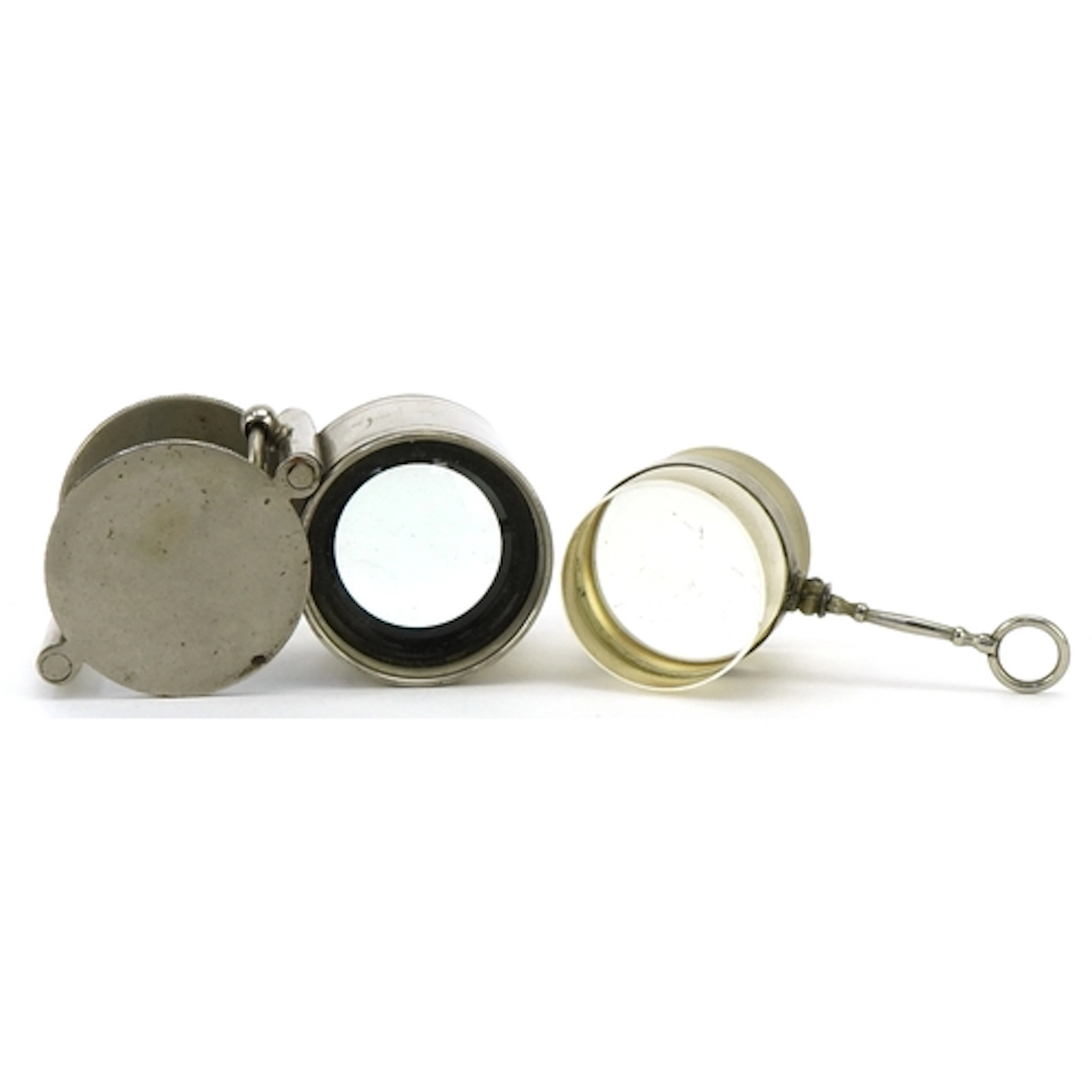 A vintage white metal artist's diminishing loop, 2.5cm in di...