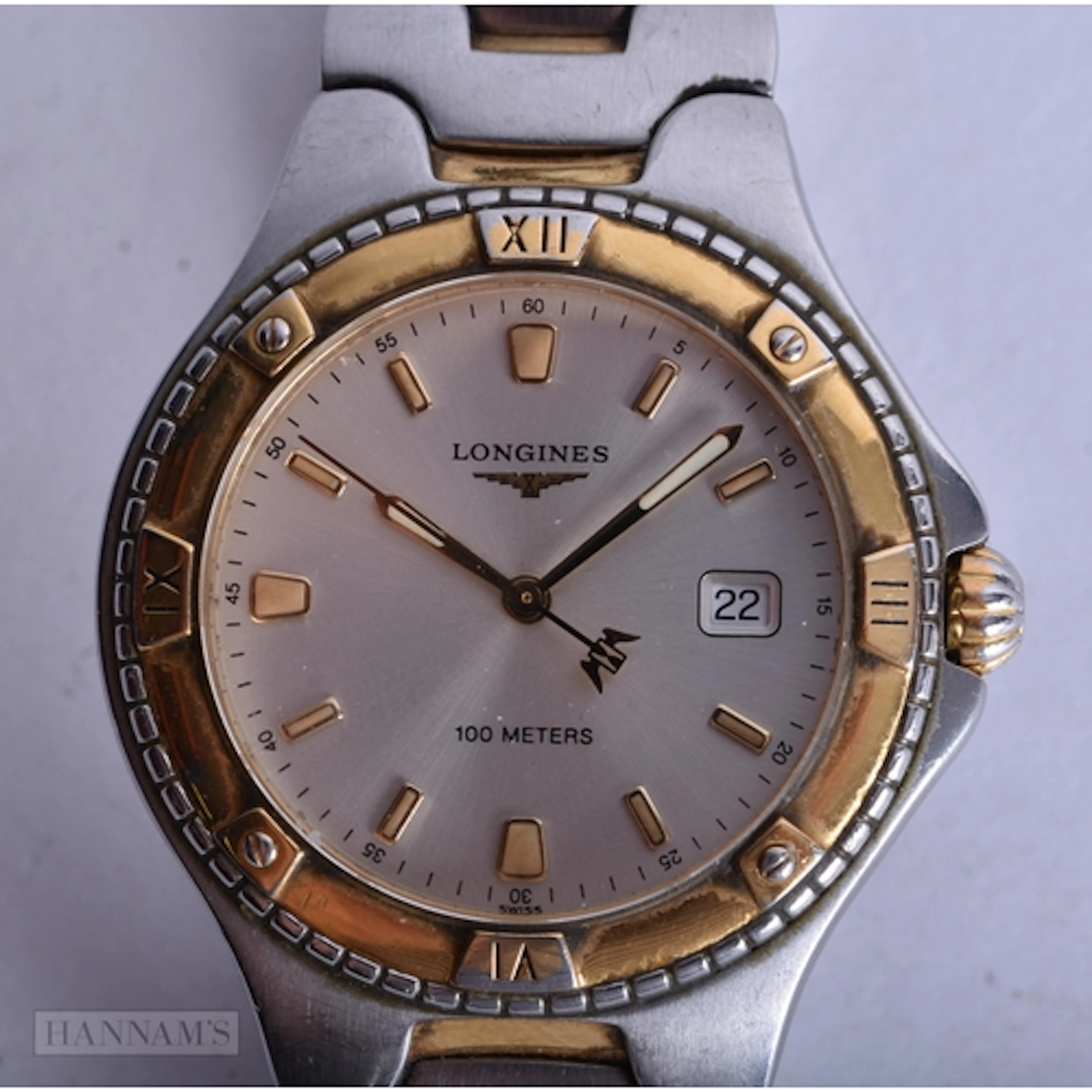 A LONGINES WRIST WATCH. Untested. 4 cm wide.